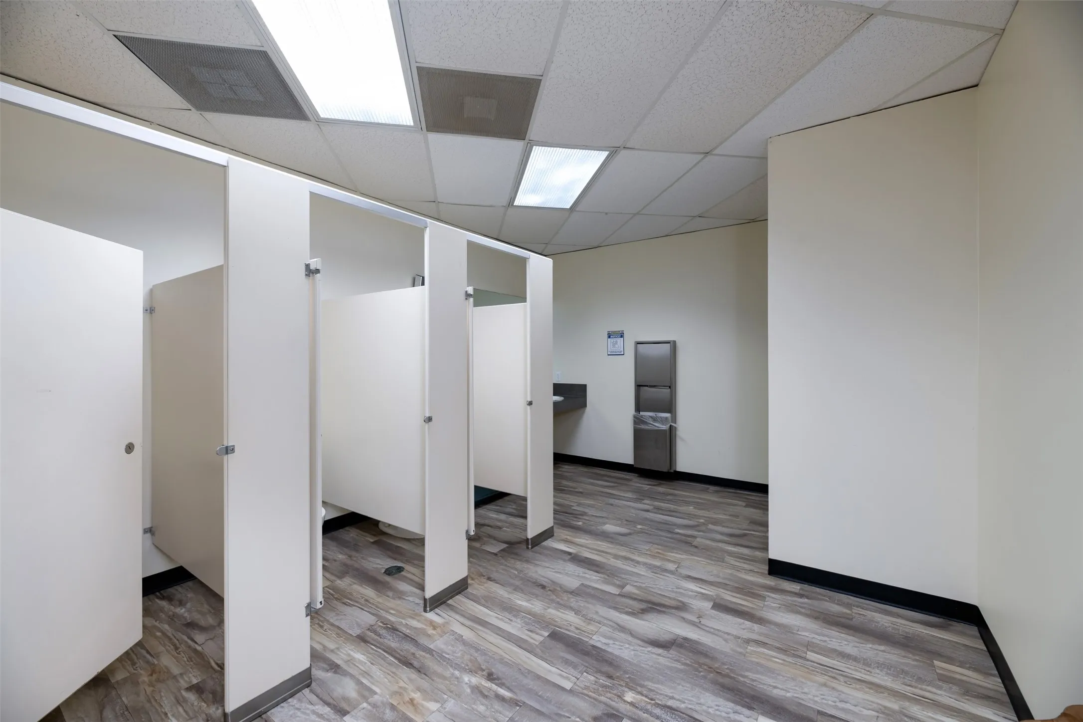 Office For Rent in Dallas County , 1610 Corporate Court 110, Irving, Texas 75038, 0, 0, Garage spaces, 0 Sqft, built in 1982, mls#21296653, Real Estate Agent in Irving, Homes For Rent in Dallas county, Homes For Rent in Irving, Realtor in Irving Texas, Real Estate Brokerage Independent Realty Texas, Luminita Cordes Realtor