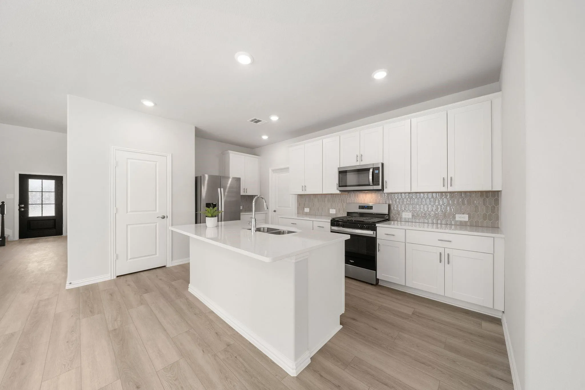 Single Family Residence For Rent in Collin County , 1737 Arches Road, Anna, Texas 75409, 4 Bedroom, 3 Bathroom, 2 Garage spaces, 2,351 Sqft, built in 2025, mls#21296559, Real Estate Agent in Anna, Homes For Rent in Collin county, Homes For Rent in Anna, Realtor in Anna Texas, Real Estate Brokerage Independent Realty Texas, Luminita Cordes Realtor