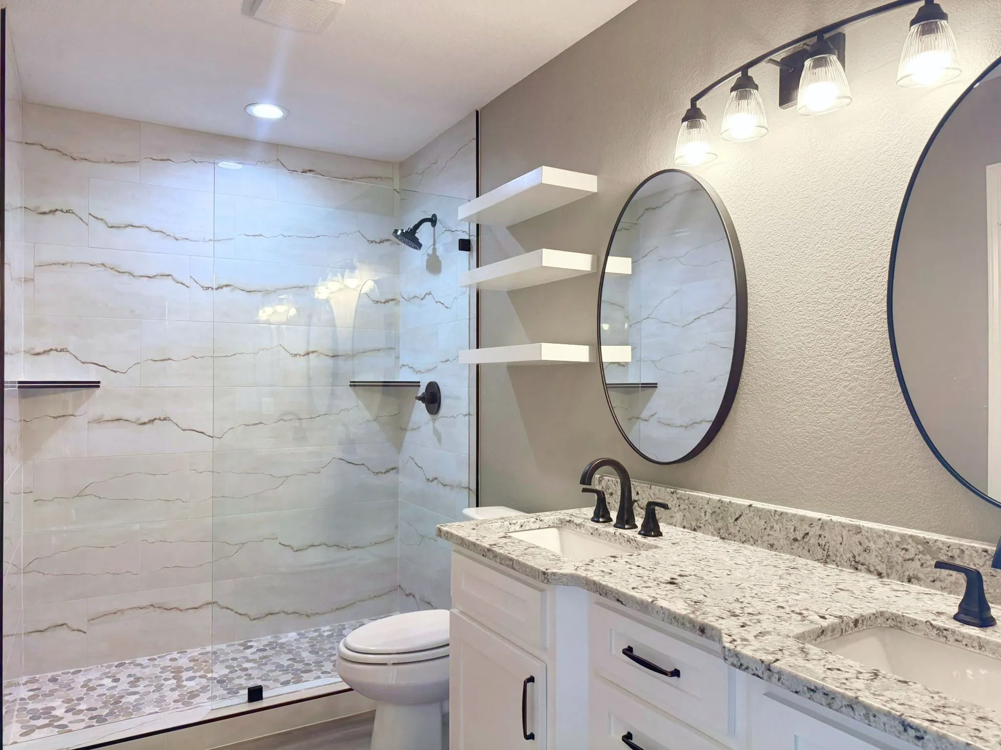 Single Family Residence For Sale in Hood County , 3000 Meandering Way, Granbury, Texas 76049, 3 Bedroom, 2 Bathroom, 2 Garage spaces, 1,191 Sqft, built in 2002, mls#21293389, Real Estate Agent in Granbury, Homes For Sale in Hood county, Homes For Sale in Granbury, Realtor in Granbury Texas, Real Estate Brokerage Independent Realty Texas, Luminita Cordes Realtor