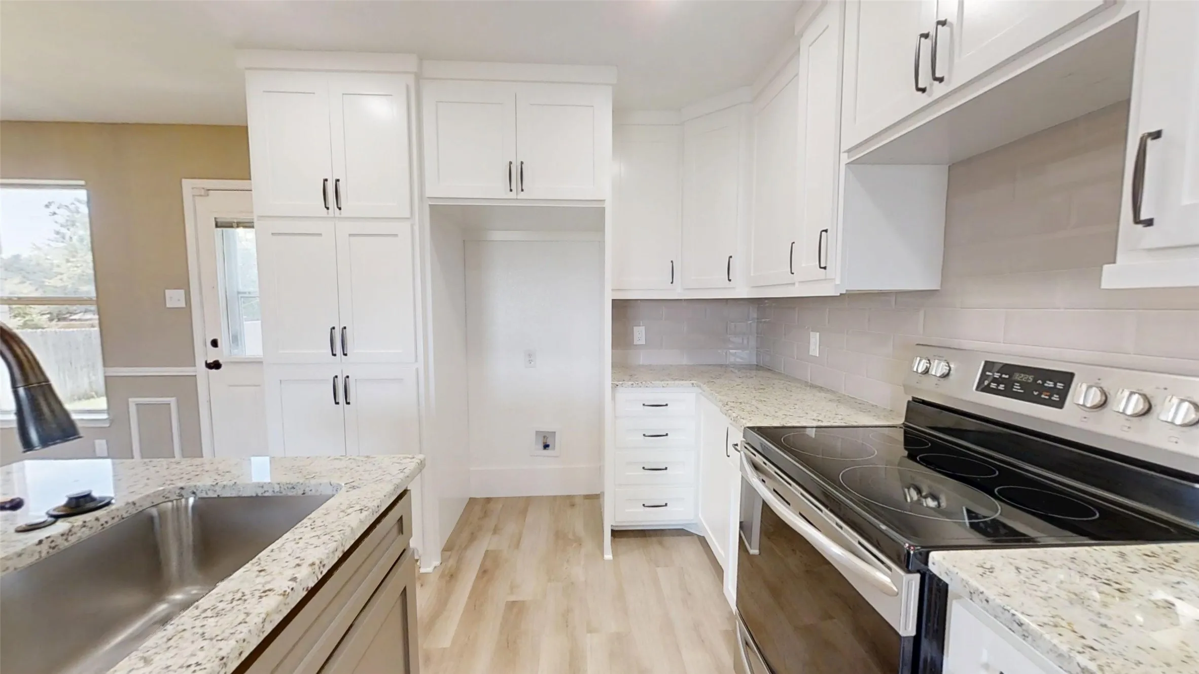 Single Family Residence For Sale in Hood County , 3000 Meandering Way, Granbury, Texas 76049, 3 Bedroom, 2 Bathroom, 2 Garage spaces, 1,191 Sqft, built in 2002, mls#21293389, Real Estate Agent in Granbury, Homes For Sale in Hood county, Homes For Sale in Granbury, Realtor in Granbury Texas, Real Estate Brokerage Independent Realty Texas, Luminita Cordes Realtor