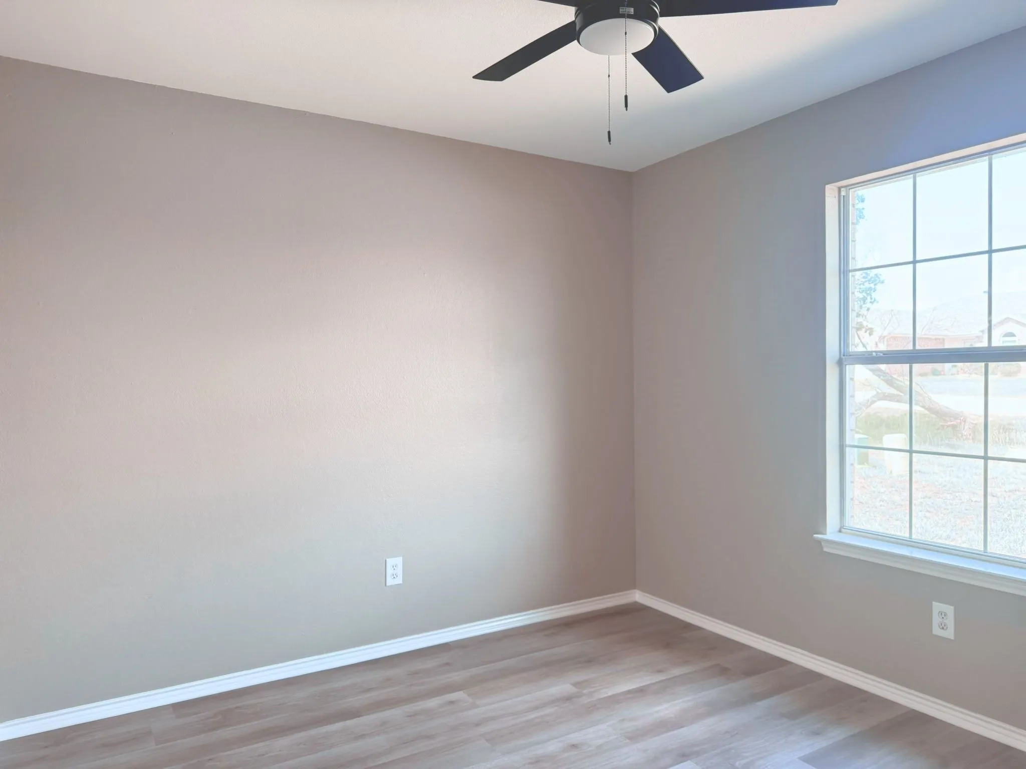 Single Family Residence For Sale in Hood County , 3000 Meandering Way, Granbury, Texas 76049, 3 Bedroom, 2 Bathroom, 2 Garage spaces, 1,191 Sqft, built in 2002, mls#21293389, Real Estate Agent in Granbury, Homes For Sale in Hood county, Homes For Sale in Granbury, Realtor in Granbury Texas, Real Estate Brokerage Independent Realty Texas, Luminita Cordes Realtor