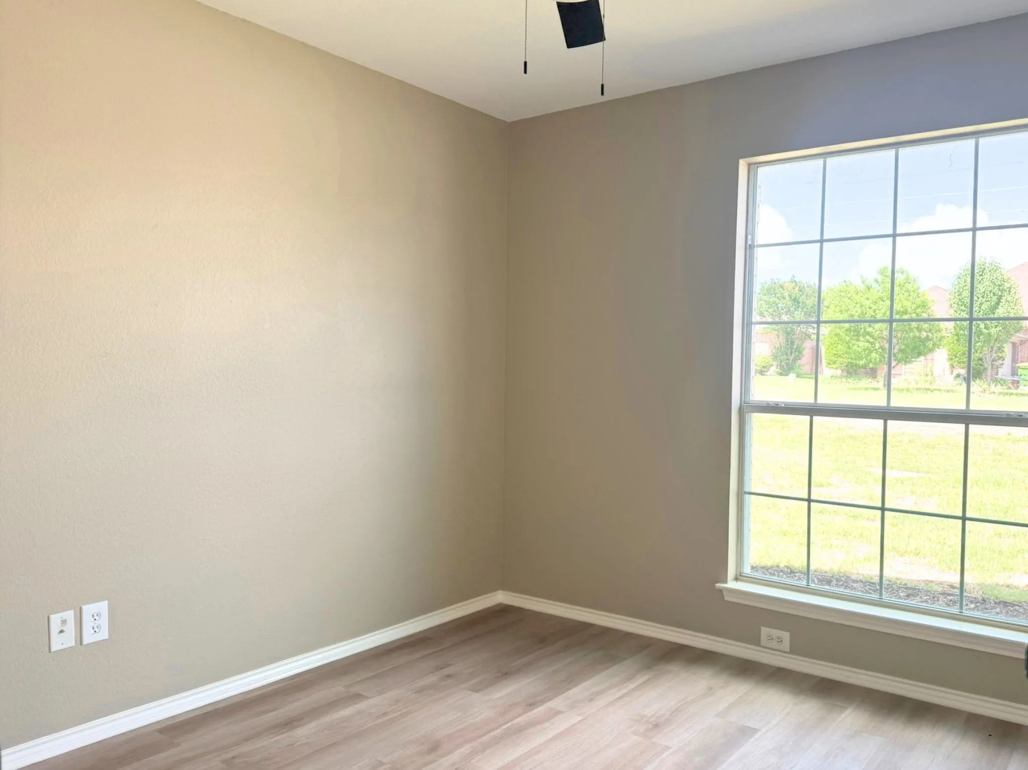 Single Family Residence For Sale in Hood County , 3000 Meandering Way, Granbury, Texas 76049, 3 Bedroom, 2 Bathroom, 2 Garage spaces, 1,191 Sqft, built in 2002, mls#21293389, Real Estate Agent in Granbury, Homes For Sale in Hood county, Homes For Sale in Granbury, Realtor in Granbury Texas, Real Estate Brokerage Independent Realty Texas, Luminita Cordes Realtor