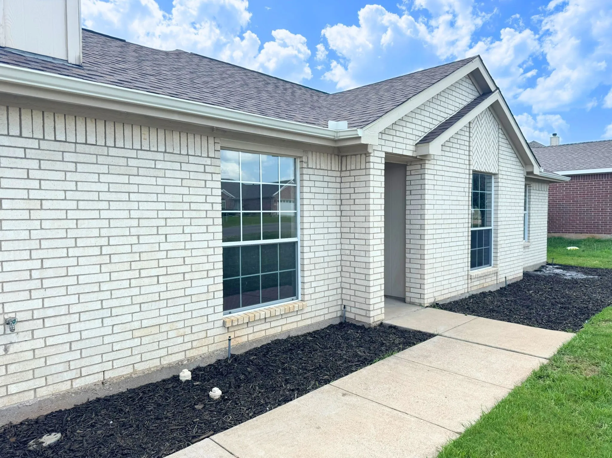 Single Family Residence For Sale in Hood County , 3000 Meandering Way, Granbury, Texas 76049, 3 Bedroom, 2 Bathroom, 2 Garage spaces, 1,191 Sqft, built in 2002, mls#21293389, Real Estate Agent in Granbury, Homes For Sale in Hood county, Homes For Sale in Granbury, Realtor in Granbury Texas, Real Estate Brokerage Independent Realty Texas, Luminita Cordes Realtor