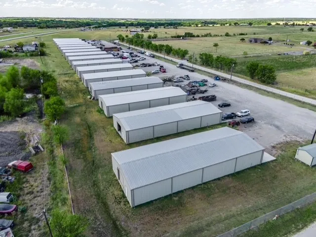 Warehouse For Rent in Kaufman County , 9668 CR 147 5, Kaufman, Texas 75142, 0, 0, Garage spaces, 0 Sqft, built in 2022, Price $2,500, mls#21296679, Real Estate Agent in Kaufman, Homes For Rent in Kaufman county, Homes For Rent in Kaufman, Realtor in Kaufman Texas, Real Estate Brokerage Independent Realty Texas, Luminita Cordes Realtor
