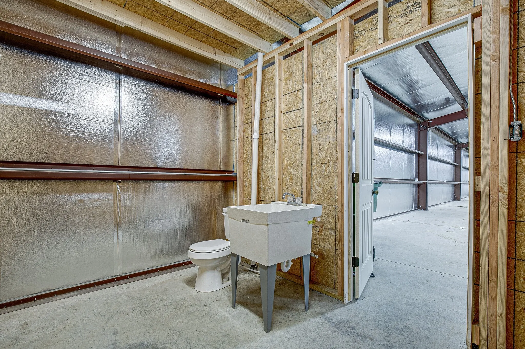 Warehouse For Rent in Kaufman County , 9668 CR 147 5, Kaufman, Texas 75142, 0, 0, Garage spaces, 0 Sqft, built in 2022, Price $2,500, mls#21296679, Real Estate Agent in Kaufman, Homes For Rent in Kaufman county, Homes For Rent in Kaufman, Realtor in Kaufman Texas, Real Estate Brokerage Independent Realty Texas, Luminita Cordes Realtor