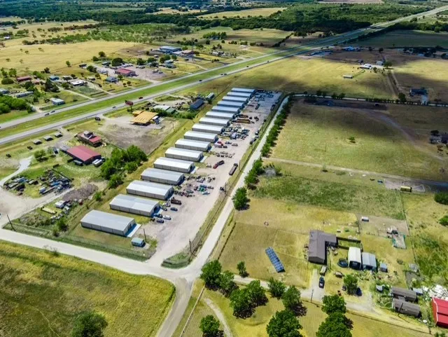 Warehouse For Rent in Kaufman County , 9668 CR 147 5, Kaufman, Texas 75142, 0, 0, Garage spaces, 0 Sqft, built in 2022, Price $2,500, mls#21296679, Real Estate Agent in Kaufman, Homes For Rent in Kaufman county, Homes For Rent in Kaufman, Realtor in Kaufman Texas, Real Estate Brokerage Independent Realty Texas, Luminita Cordes Realtor
