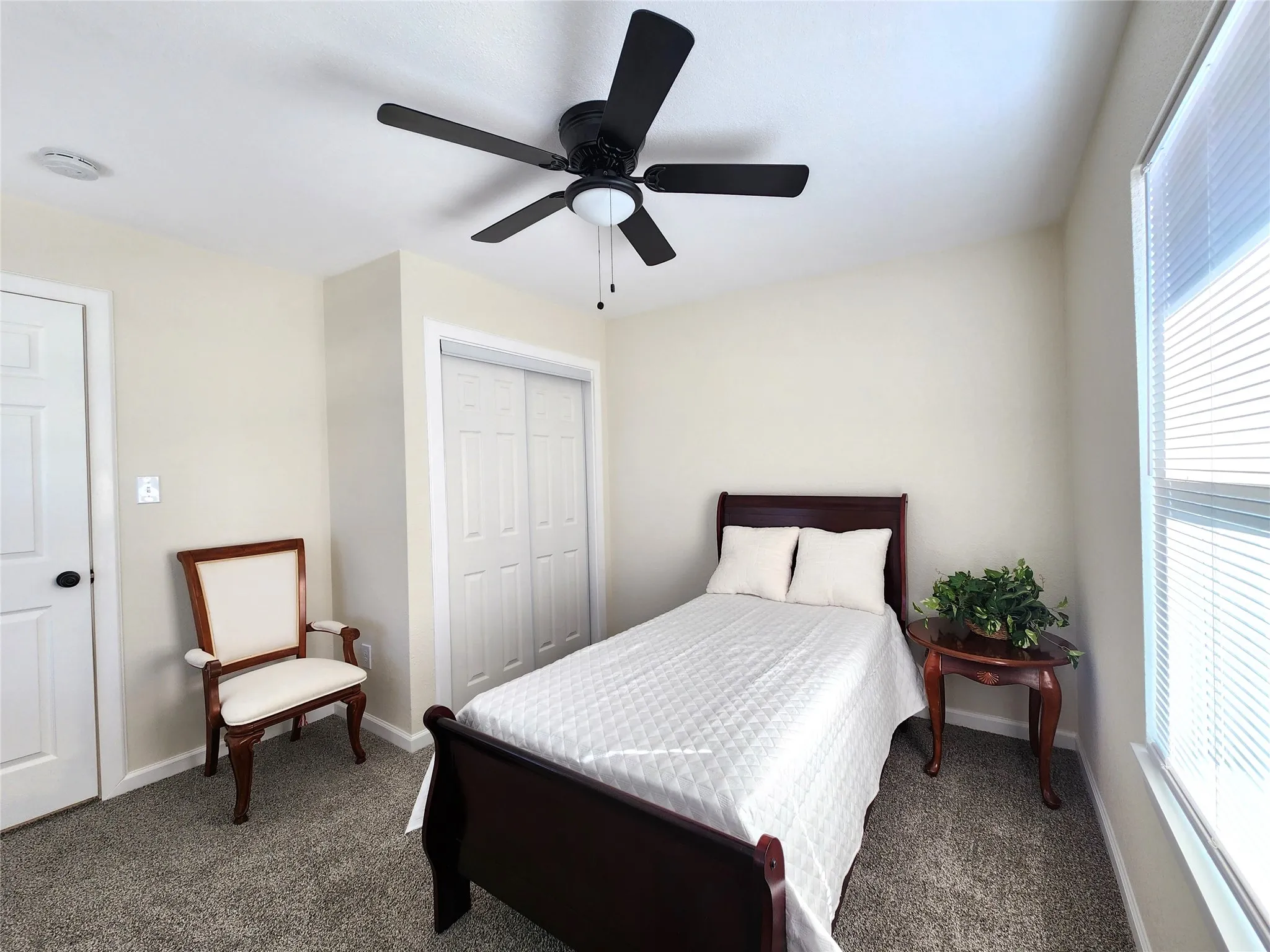 Single Family Residence For Rent in Hunt County , 4205 Stuart Street, Greenville, Texas 75401, 3 Bedroom, 2 Bathroom, Garage spaces, 1,228 Sqft, built in 1960, mls#21296694, Real Estate Agent in Greenville, Homes For Rent in Hunt county, Homes For Rent in Greenville, Realtor in Greenville Texas, Real Estate Brokerage Independent Realty Texas, Luminita Cordes Realtor