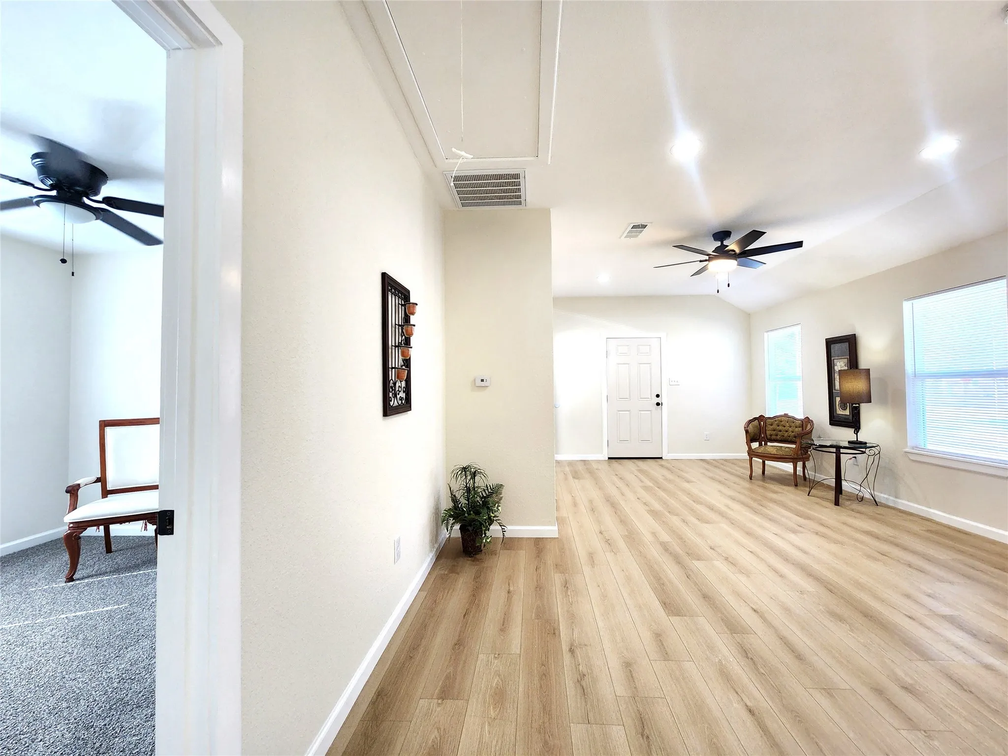 Single Family Residence For Rent in Hunt County , 4205 Stuart Street, Greenville, Texas 75401, 3 Bedroom, 2 Bathroom, Garage spaces, 1,228 Sqft, built in 1960, mls#21296694, Real Estate Agent in Greenville, Homes For Rent in Hunt county, Homes For Rent in Greenville, Realtor in Greenville Texas, Real Estate Brokerage Independent Realty Texas, Luminita Cordes Realtor