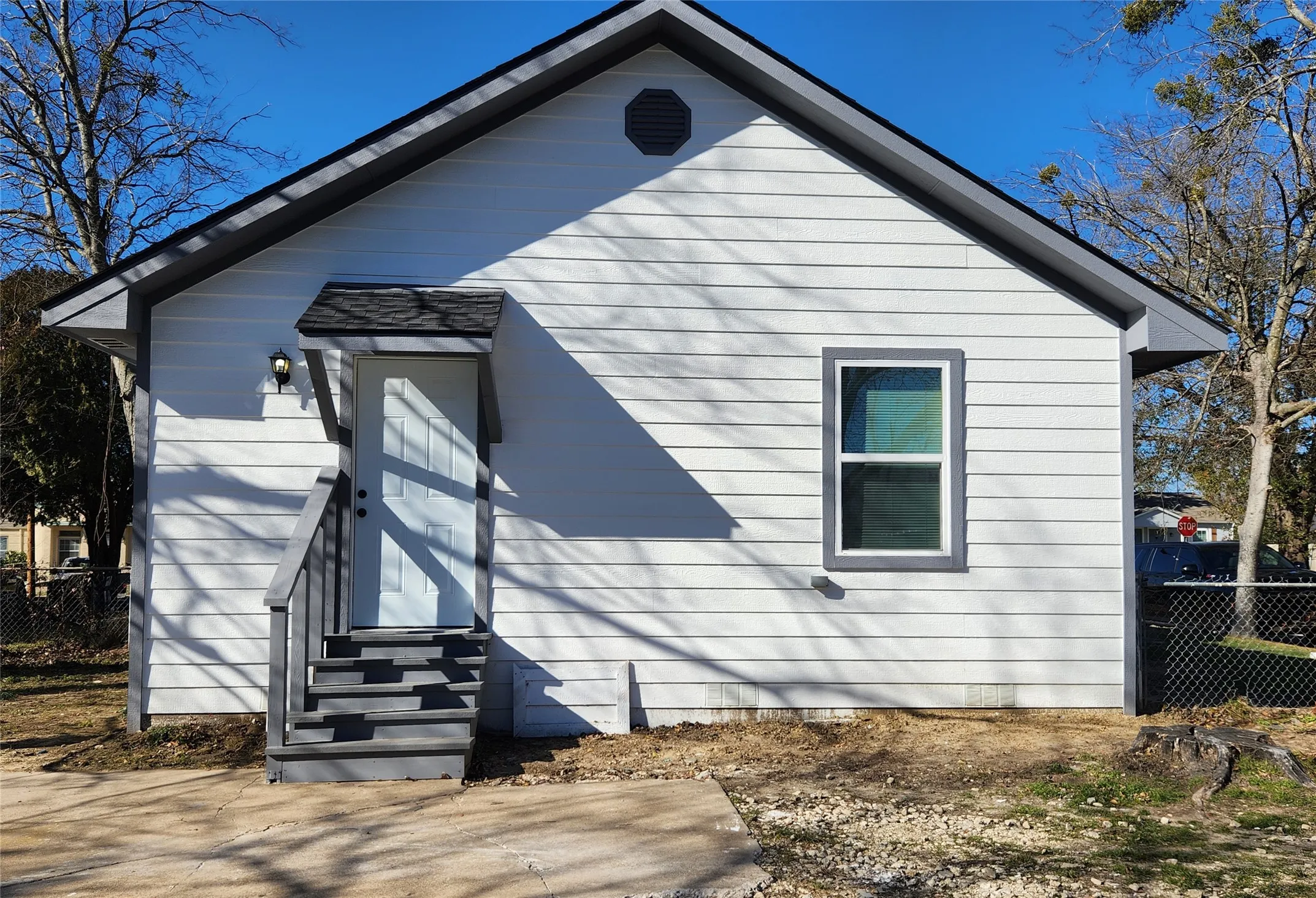 Single Family Residence For Rent in Hunt County , 4205 Stuart Street, Greenville, Texas 75401, 3 Bedroom, 2 Bathroom, Garage spaces, 1,228 Sqft, built in 1960, mls#21296694, Real Estate Agent in Greenville, Homes For Rent in Hunt county, Homes For Rent in Greenville, Realtor in Greenville Texas, Real Estate Brokerage Independent Realty Texas, Luminita Cordes Realtor