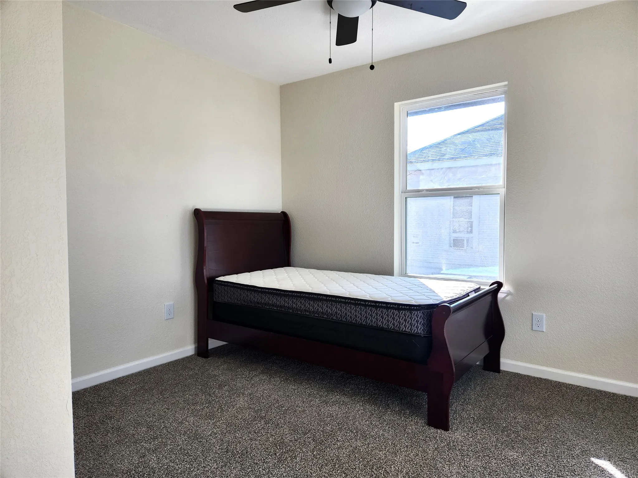 Single Family Residence For Rent in Hunt County , 4205 Stuart Street, Greenville, Texas 75401, 3 Bedroom, 2 Bathroom, Garage spaces, 1,228 Sqft, built in 1960, mls#21296694, Real Estate Agent in Greenville, Homes For Rent in Hunt county, Homes For Rent in Greenville, Realtor in Greenville Texas, Real Estate Brokerage Independent Realty Texas, Luminita Cordes Realtor