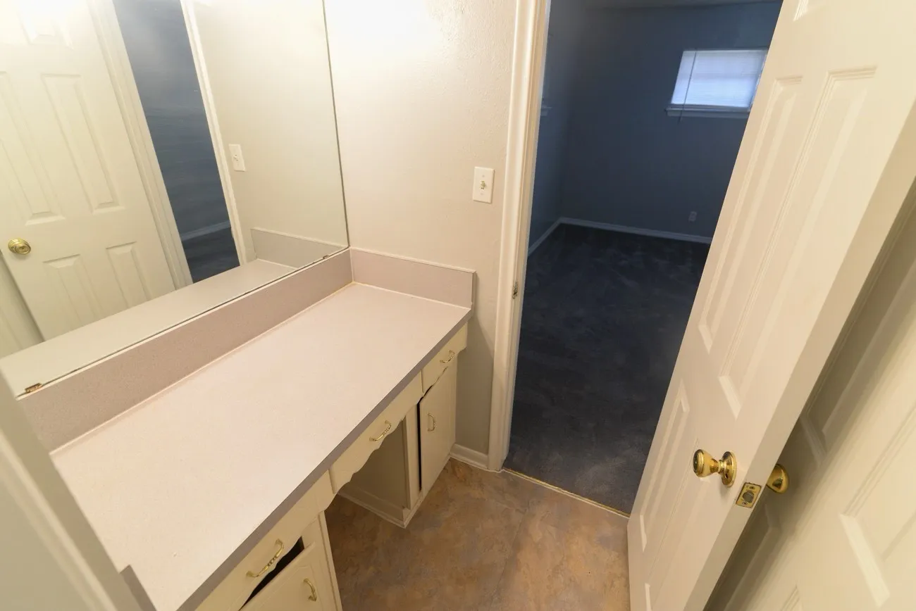Single Family Residence For Rent in Dallas County , 614 N Young Boulevard, De Soto, Texas 75115, 3 Bedroom, 2 Bathroom, 2 Garage spaces, 1,709 Sqft, built in 1964, mls#21296703, Real Estate Agent in De Soto, Homes For Rent in Dallas county, Homes For Rent in De Soto, Realtor in De Soto Texas, Real Estate Brokerage Independent Realty Texas, Luminita Cordes Realtor