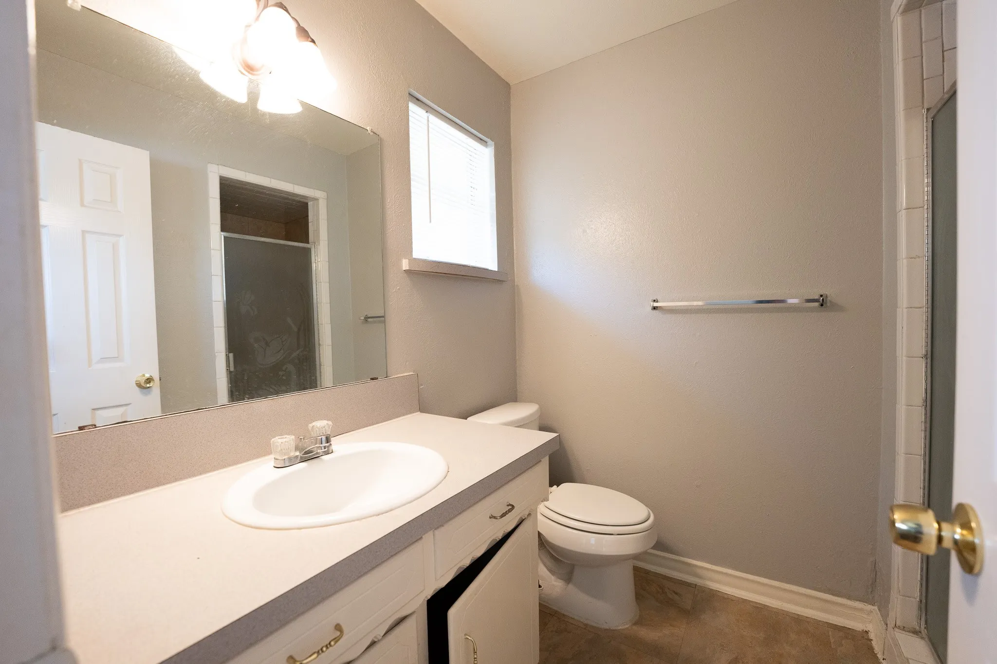 Single Family Residence For Rent in Dallas County , 614 N Young Boulevard, De Soto, Texas 75115, 3 Bedroom, 2 Bathroom, 2 Garage spaces, 1,709 Sqft, built in 1964, mls#21296703, Real Estate Agent in De Soto, Homes For Rent in Dallas county, Homes For Rent in De Soto, Realtor in De Soto Texas, Real Estate Brokerage Independent Realty Texas, Luminita Cordes Realtor