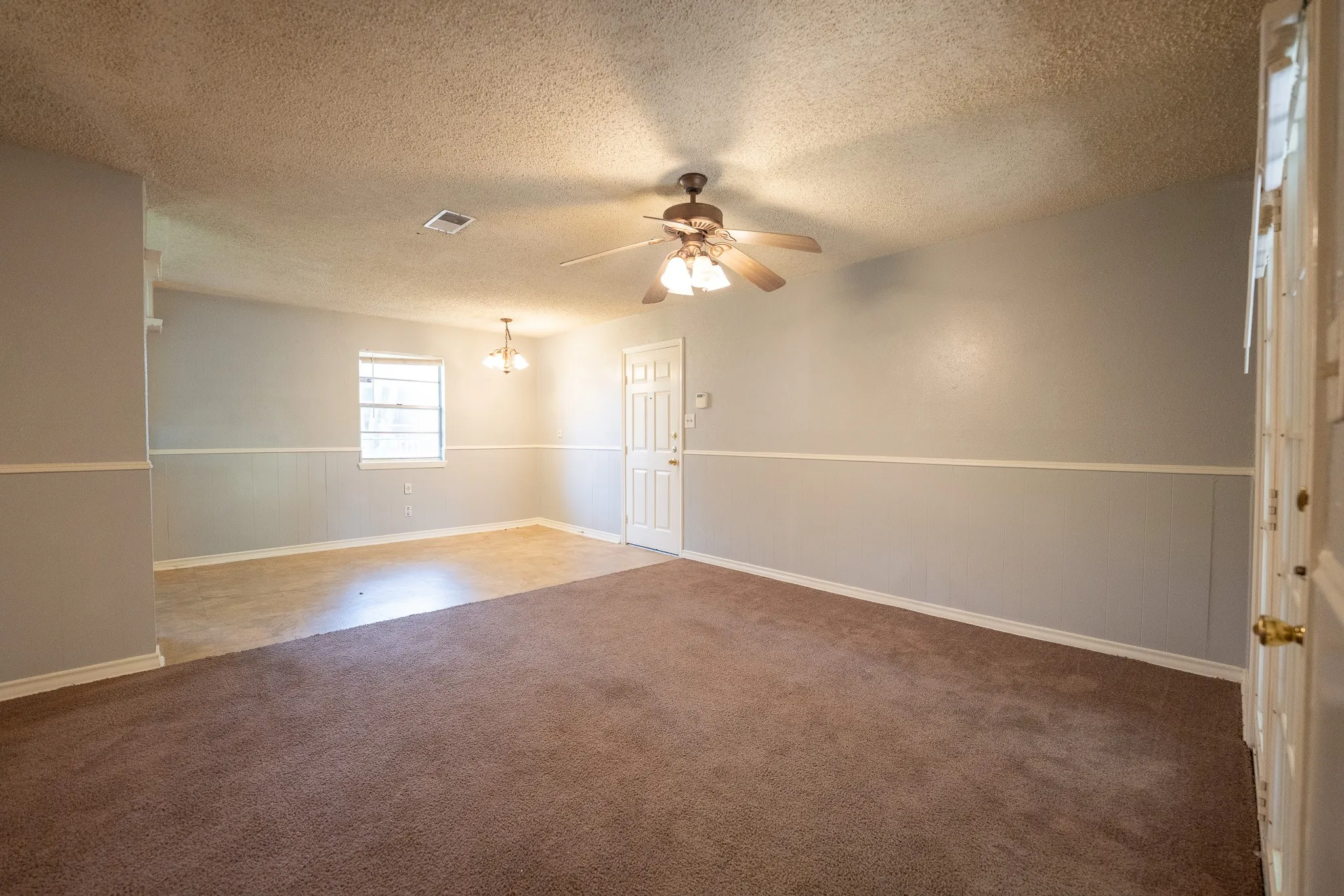 Single Family Residence For Rent in Dallas County , 614 N Young Boulevard, De Soto, Texas 75115, 3 Bedroom, 2 Bathroom, 2 Garage spaces, 1,709 Sqft, built in 1964, mls#21296703, Real Estate Agent in De Soto, Homes For Rent in Dallas county, Homes For Rent in De Soto, Realtor in De Soto Texas, Real Estate Brokerage Independent Realty Texas, Luminita Cordes Realtor