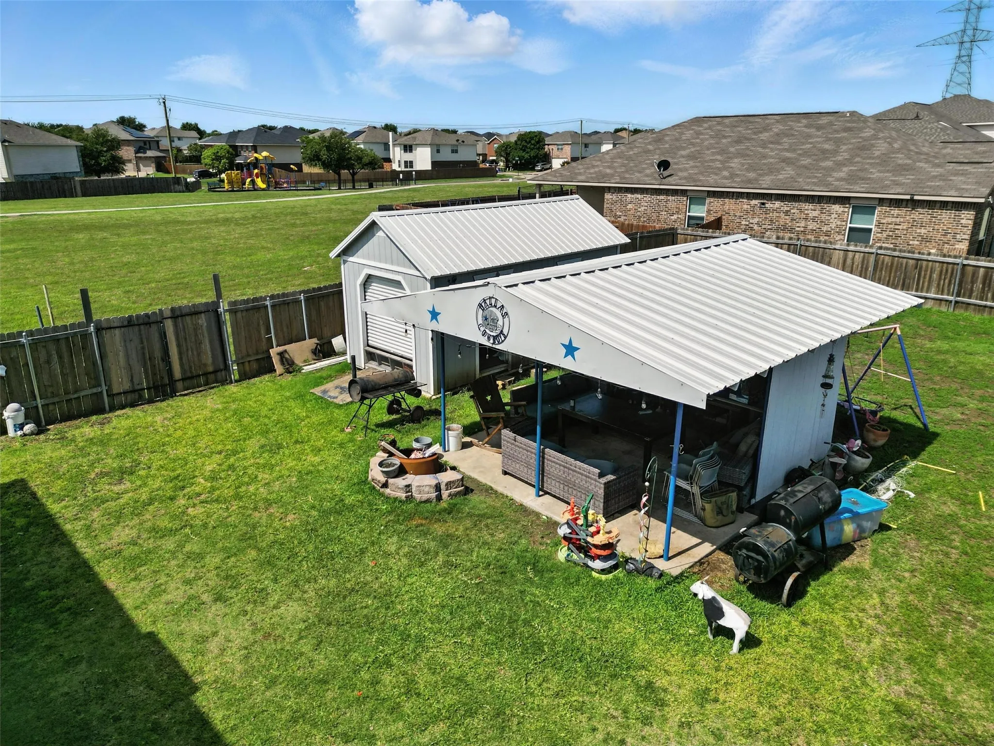 Single Family Residence For Sale in Ellis County , 122 Presidents Way, Venus, Texas 76084, 5 Bedroom, 3 Bathroom, 2 Garage spaces, 2,592 Sqft, built in 2018, mls#21296718, Real Estate Agent in Venus, Homes For Sale in Ellis county, Homes For Sale in Venus, Realtor in Venus Texas, Real Estate Brokerage Independent Realty Texas, Luminita Cordes Realtor