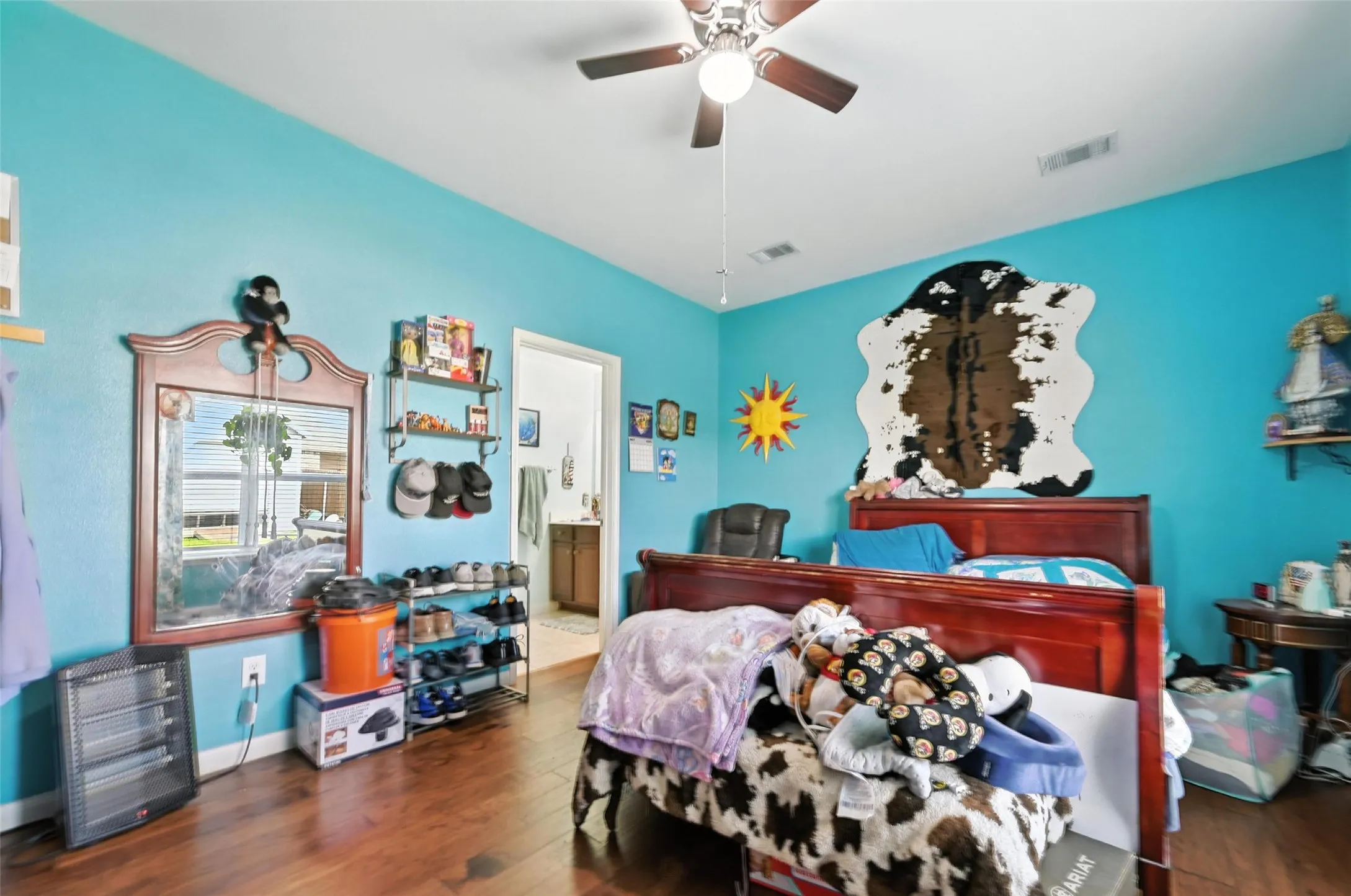 Single Family Residence For Sale in Ellis County , 122 Presidents Way, Venus, Texas 76084, 5 Bedroom, 3 Bathroom, 2 Garage spaces, 2,592 Sqft, built in 2018, mls#21296718, Real Estate Agent in Venus, Homes For Sale in Ellis county, Homes For Sale in Venus, Realtor in Venus Texas, Real Estate Brokerage Independent Realty Texas, Luminita Cordes Realtor