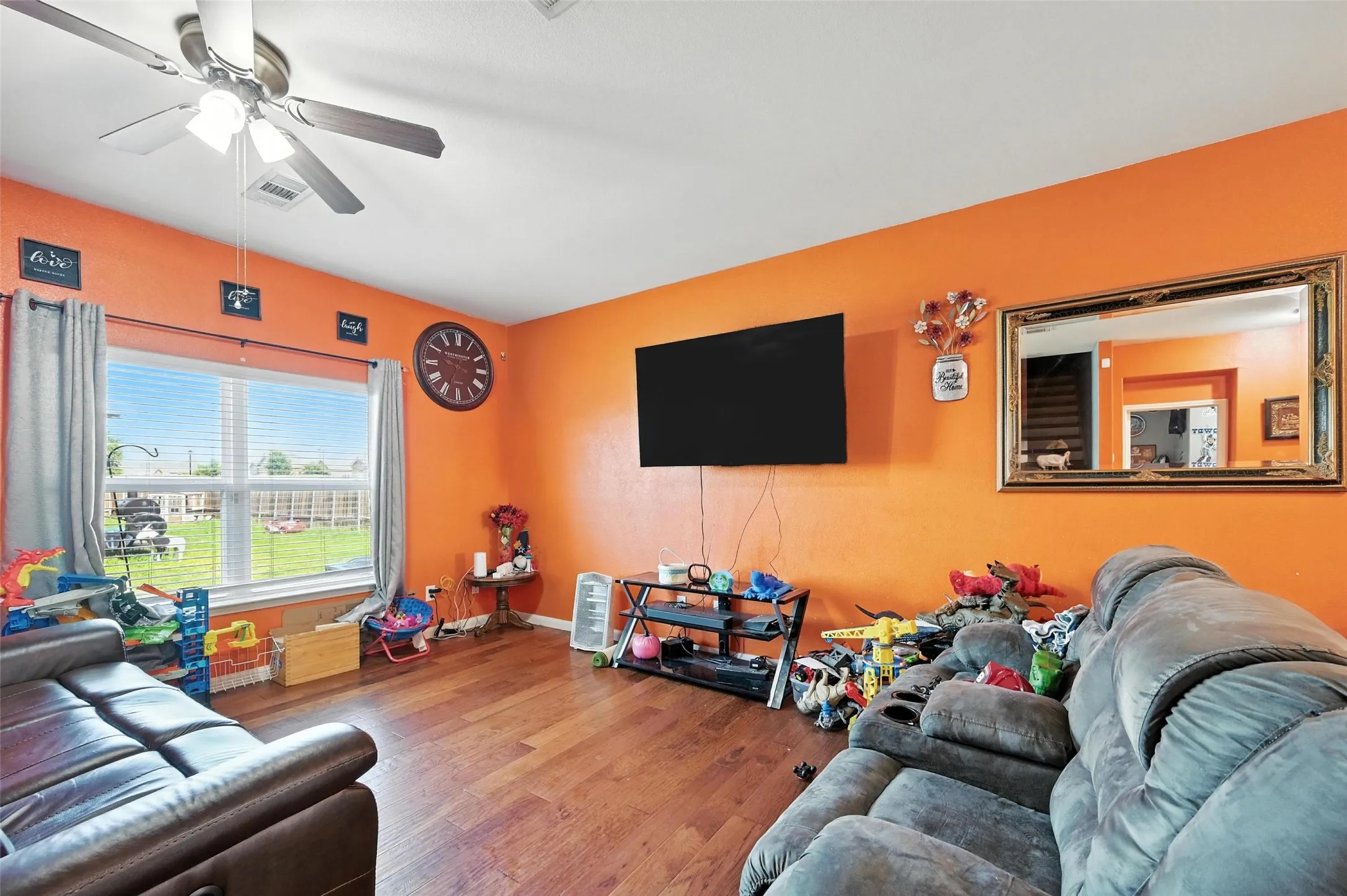 Single Family Residence For Sale in Ellis County , 122 Presidents Way, Venus, Texas 76084, 5 Bedroom, 3 Bathroom, 2 Garage spaces, 2,592 Sqft, built in 2018, mls#21296718, Real Estate Agent in Venus, Homes For Sale in Ellis county, Homes For Sale in Venus, Realtor in Venus Texas, Real Estate Brokerage Independent Realty Texas, Luminita Cordes Realtor