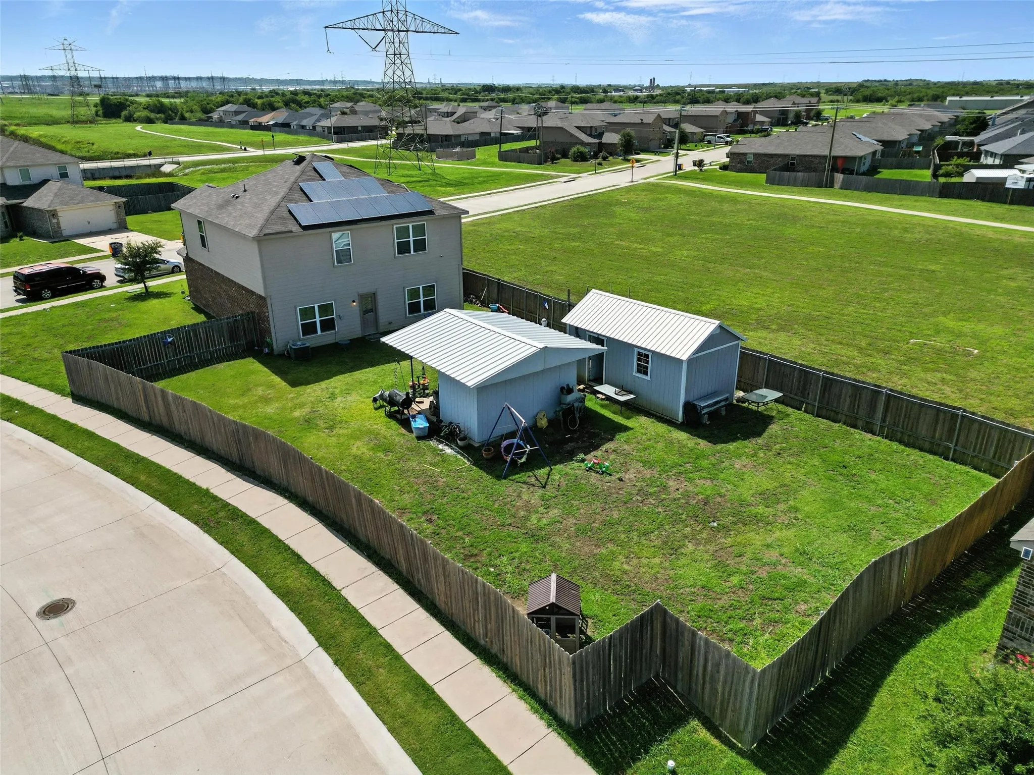 Single Family Residence For Sale in Ellis County , 122 Presidents Way, Venus, Texas 76084, 5 Bedroom, 3 Bathroom, 2 Garage spaces, 2,592 Sqft, built in 2018, mls#21296718, Real Estate Agent in Venus, Homes For Sale in Ellis county, Homes For Sale in Venus, Realtor in Venus Texas, Real Estate Brokerage Independent Realty Texas, Luminita Cordes Realtor