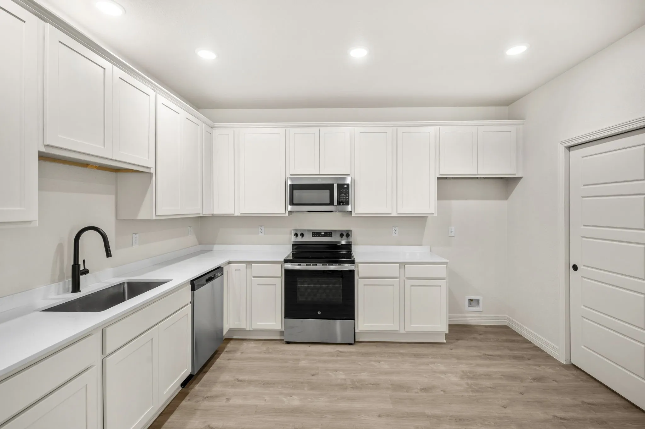 Townhouse For Sale in Bell County , 1305 Lone Pine Way, Killeen, Texas 76543, 3 Bedroom, 2 Bathroom, 1 Garage spaces, 1,446 Sqft, built in 2026, mls#21296315, Real Estate Agent in Killeen, Homes For Sale in Bell county, Homes For Sale in Killeen, Realtor in Killeen Texas, Real Estate Brokerage Independent Realty Texas, Luminita Cordes Realtor
