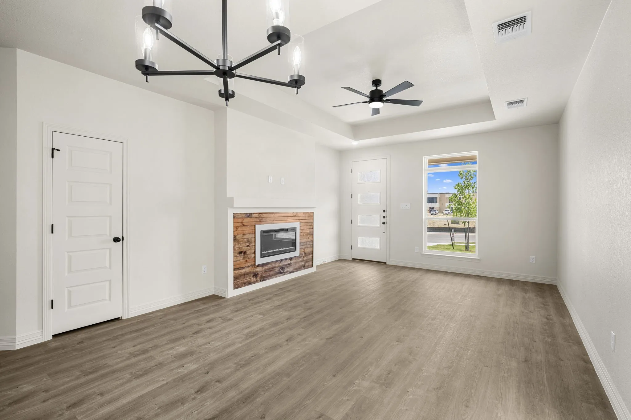 Townhouse For Sale in Bell County , 1305 Lone Pine Way, Killeen, Texas 76543, 3 Bedroom, 2 Bathroom, 1 Garage spaces, 1,446 Sqft, built in 2026, mls#21296315, Real Estate Agent in Killeen, Homes For Sale in Bell county, Homes For Sale in Killeen, Realtor in Killeen Texas, Real Estate Brokerage Independent Realty Texas, Luminita Cordes Realtor