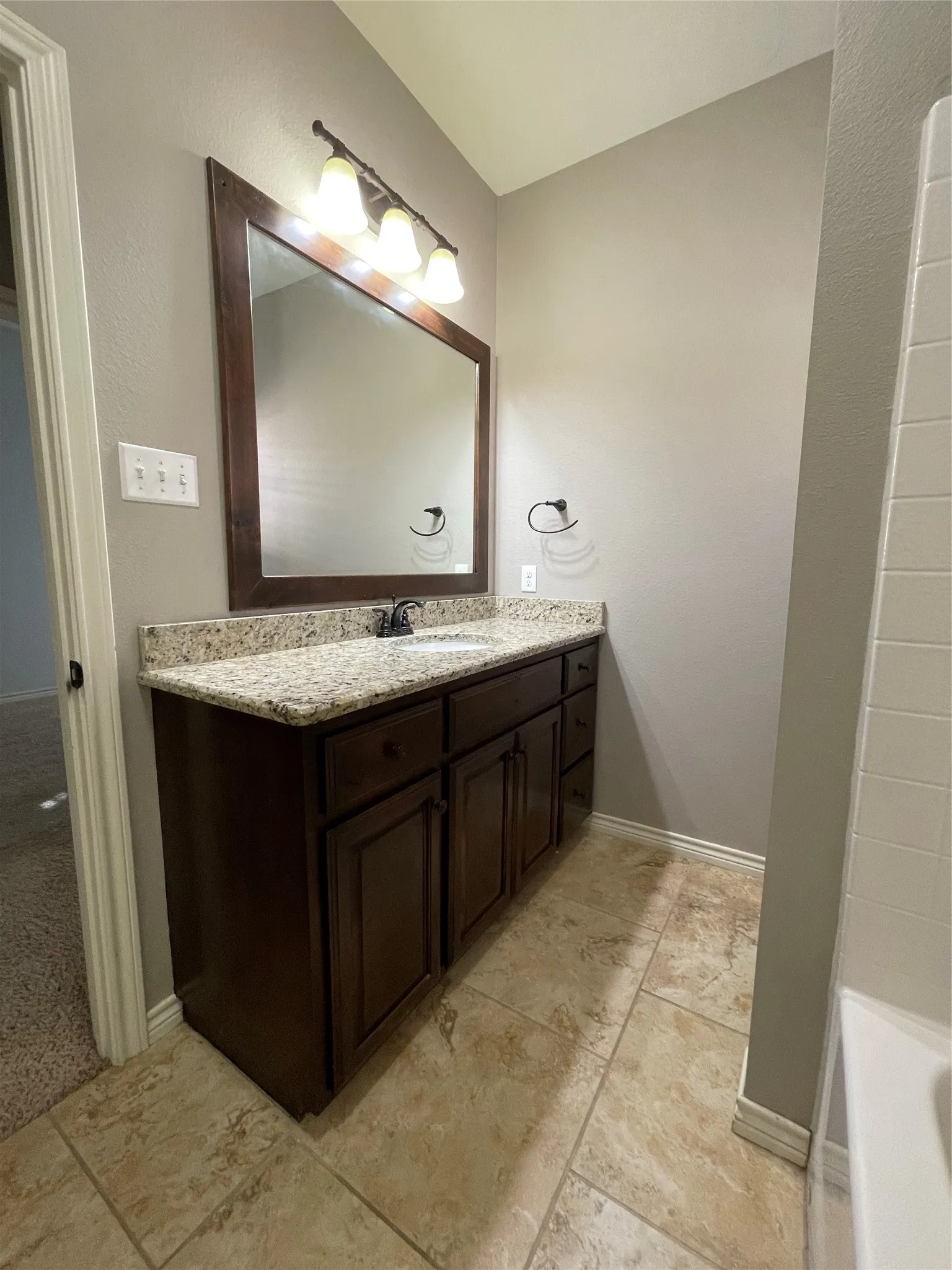 Single Family Residence For Rent in Taylor County , 702 Swift Water Drive, Abilene, Texas 79602, 4 Bedroom, 2 Bathroom, 2 Garage spaces, 1,860 Sqft, built in 2012, mls#21296782, Real Estate Agent in Abilene, Homes For Rent in Taylor county, Homes For Rent in Abilene, Realtor in Abilene Texas, Real Estate Brokerage Independent Realty Texas, Luminita Cordes Realtor