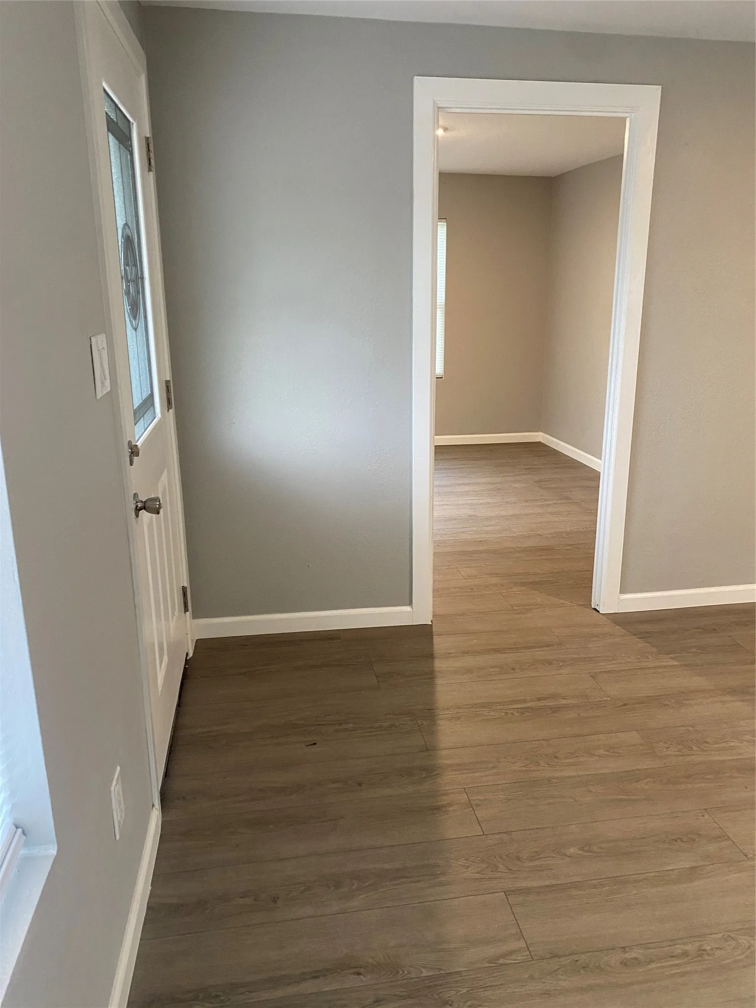 Single Family Residence For Sale in Mc Lennan County , 324 Hogan Lane, Bellmead, Texas 76705, 2 Bedroom, 1 Bathroom, Garage spaces, 792 Sqft, built in 1943, mls#21294623, Real Estate Agent in Bellmead, Homes For Sale in Mc Lennan county, Homes For Sale in Bellmead, Realtor in Bellmead Texas, Real Estate Brokerage Independent Realty Texas, Luminita Cordes Realtor