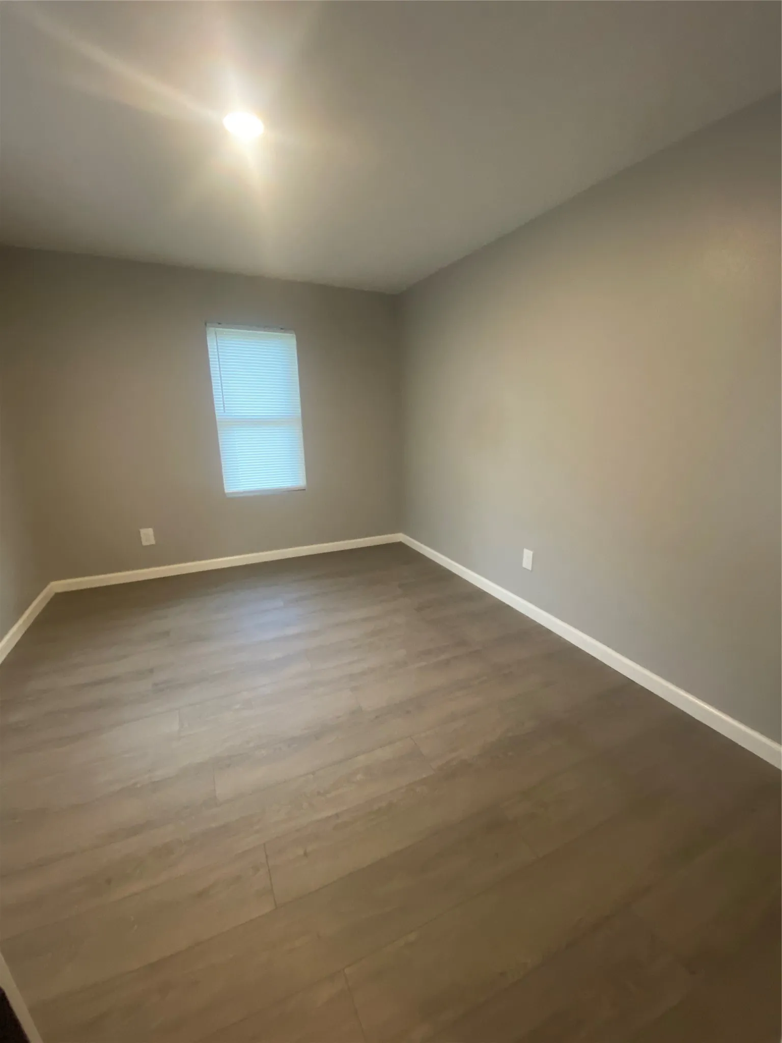 Single Family Residence For Sale in Mc Lennan County , 324 Hogan Lane, Bellmead, Texas 76705, 2 Bedroom, 1 Bathroom, Garage spaces, 792 Sqft, built in 1943, mls#21294623, Real Estate Agent in Bellmead, Homes For Sale in Mc Lennan county, Homes For Sale in Bellmead, Realtor in Bellmead Texas, Real Estate Brokerage Independent Realty Texas, Luminita Cordes Realtor