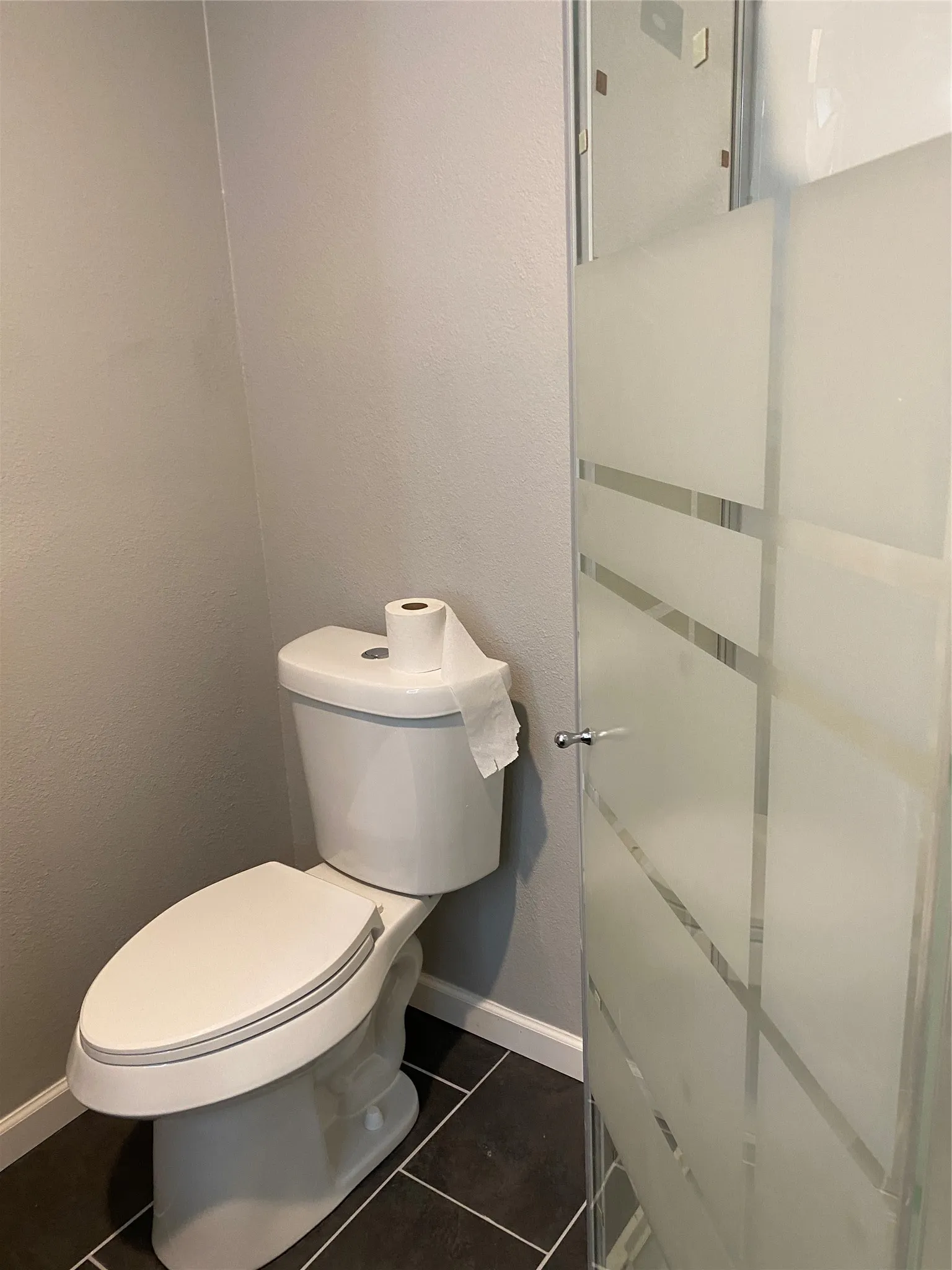 Single Family Residence For Sale in Mc Lennan County , 324 Hogan Lane, Bellmead, Texas 76705, 2 Bedroom, 1 Bathroom, Garage spaces, 792 Sqft, built in 1943, mls#21294623, Real Estate Agent in Bellmead, Homes For Sale in Mc Lennan county, Homes For Sale in Bellmead, Realtor in Bellmead Texas, Real Estate Brokerage Independent Realty Texas, Luminita Cordes Realtor