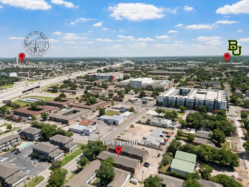 Condominium For Sale in Mc Lennan County , 1310 Speight Avenue 2, Waco, Texas 76706, 2 Bedroom, 3 Bathroom, Garage spaces, 1,152 Sqft, built in 1983, mls#21296662, Real Estate Agent in Waco, Homes For Sale in Mc Lennan county, Homes For Sale in Waco, Realtor in Waco Texas, Real Estate Brokerage Independent Realty Texas, Luminita Cordes Realtor
