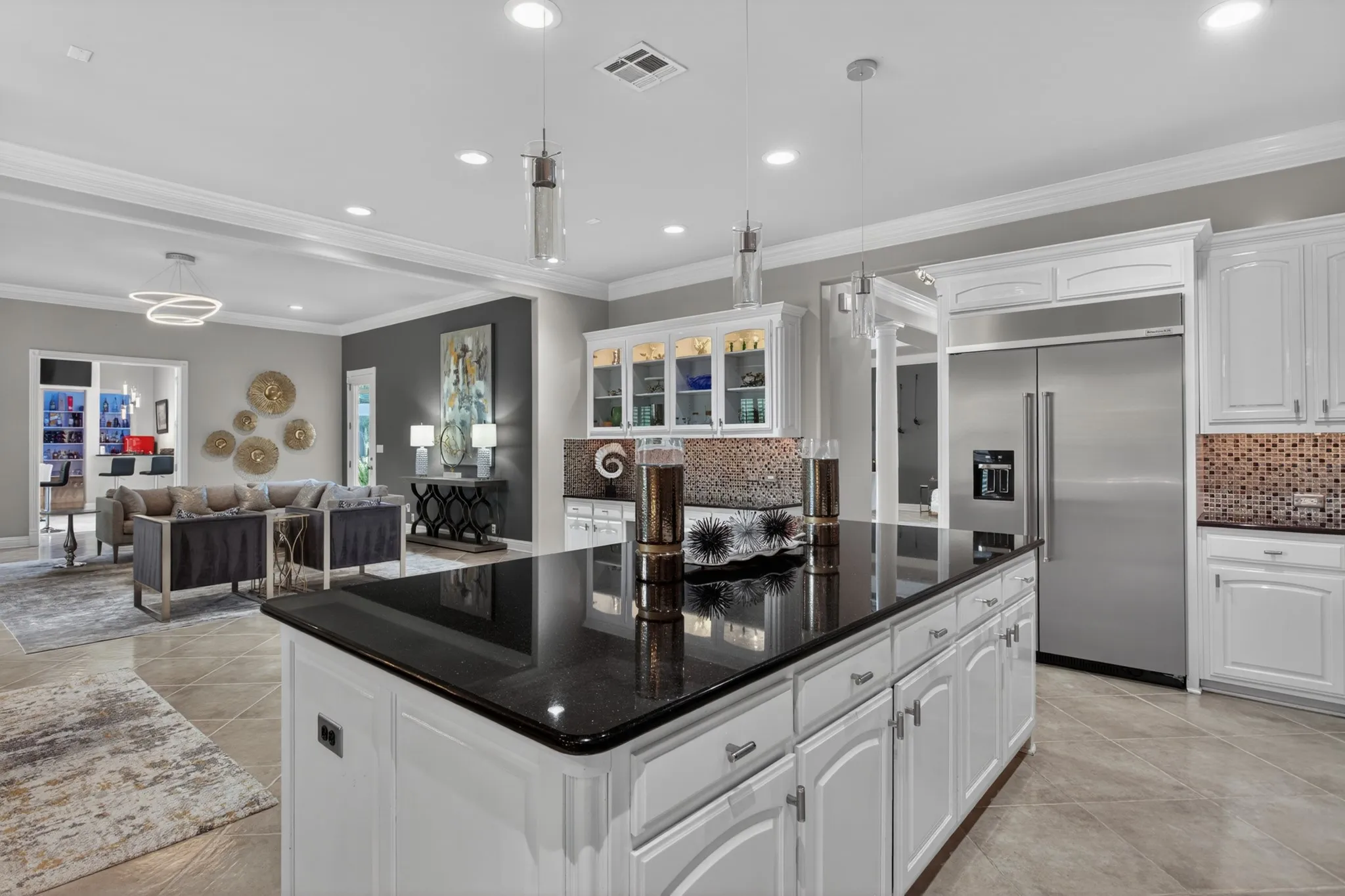 Single Family Residence For Sale in Denton County , 3704 Kingfisher Court, Flower Mound, Texas 75022, 5 Bedroom, 6 Bathroom, 6 Garage spaces, 7,003 Sqft, built in 2007, mls#21240522, Real Estate Agent in Flower Mound, Homes For Sale in Denton county, Homes For Sale in Flower Mound, Realtor in Flower Mound Texas, Real Estate Brokerage Independent Realty Texas, Luminita Cordes Realtor