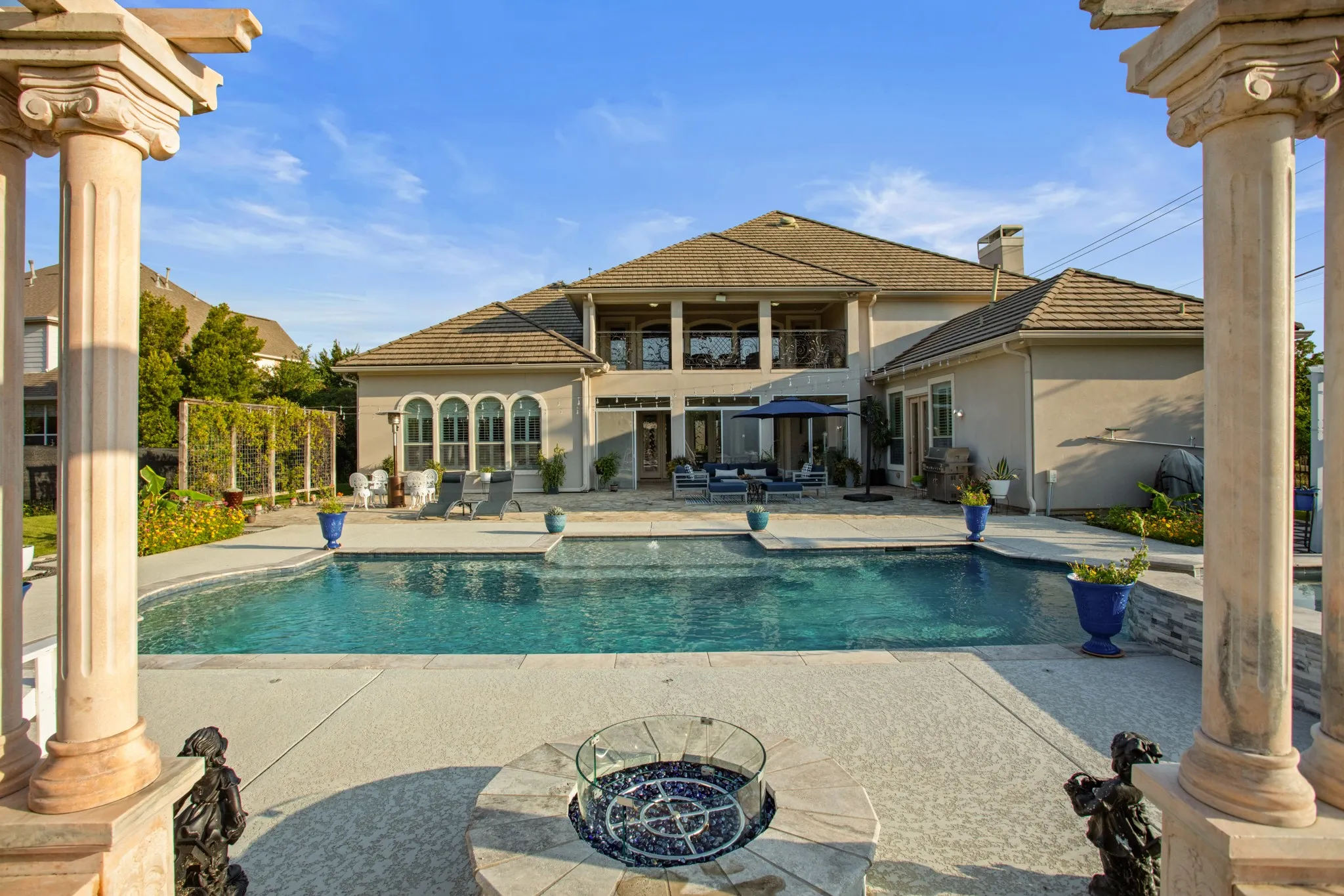 Single Family Residence For Sale in Denton County , 3704 Kingfisher Court, Flower Mound, Texas 75022, 5 Bedroom, 6 Bathroom, 6 Garage spaces, 7,003 Sqft, built in 2007, mls#21240522, Real Estate Agent in Flower Mound, Homes For Sale in Denton county, Homes For Sale in Flower Mound, Realtor in Flower Mound Texas, Real Estate Brokerage Independent Realty Texas, Luminita Cordes Realtor