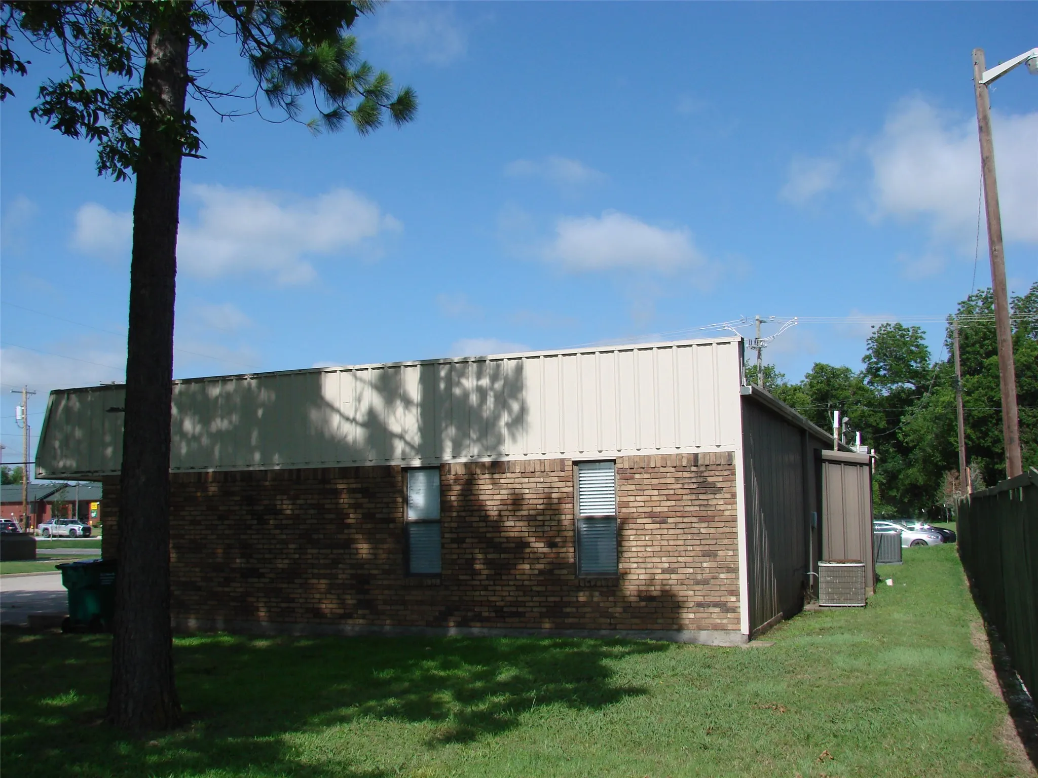 Office For Sale in Cooke County , 1700 Weaver, Gainesville, Texas 76240, 0, 0, Garage spaces, 0 Sqft, built in 1986, Price $335,000, mls#21296736, Real Estate Agent in Gainesville, Homes For Sale in Cooke county, Homes For Sale in Gainesville, Realtor in Gainesville Texas, Real Estate Brokerage Independent Realty Texas, Luminita Cordes Realtor