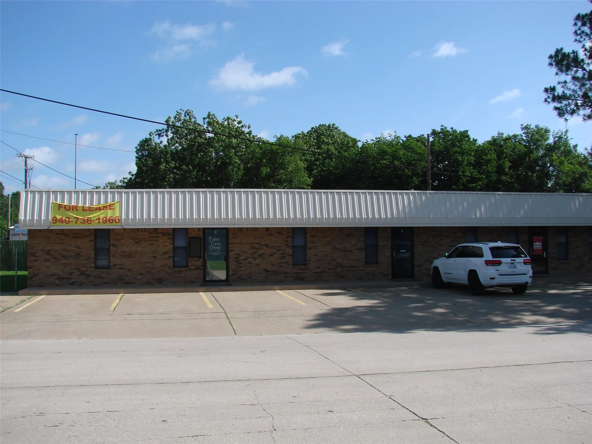 Office For Sale in Cooke County , 1700 Weaver, Gainesville, Texas 76240, 0, 0, Garage spaces, 0 Sqft, built in 1986, Price $335,000, mls#21296736, Real Estate Agent in Gainesville, Homes For Sale in Cooke county, Homes For Sale in Gainesville, Realtor in Gainesville Texas, Real Estate Brokerage Independent Realty Texas, Luminita Cordes Realtor