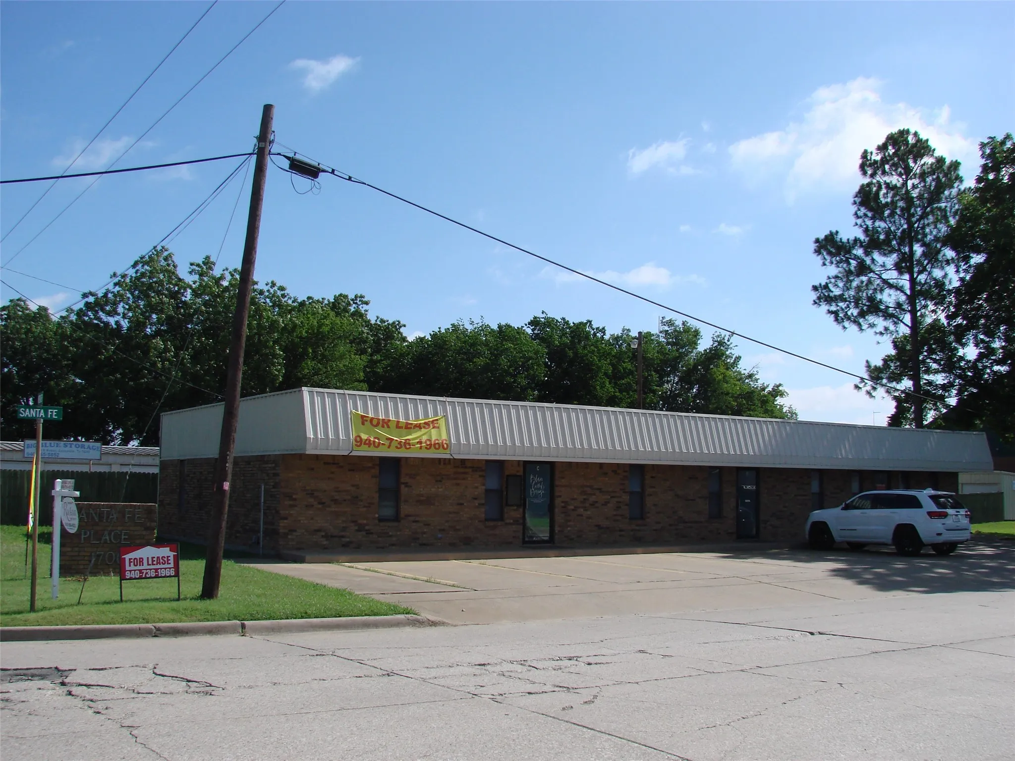 Office For Sale in Cooke County , 1700 Weaver, Gainesville, Texas 76240, 0, 0, Garage spaces, 0 Sqft, built in 1986, Price $335,000, mls#21296736, Real Estate Agent in Gainesville, Homes For Sale in Cooke county, Homes For Sale in Gainesville, Realtor in Gainesville Texas, Real Estate Brokerage Independent Realty Texas, Luminita Cordes Realtor