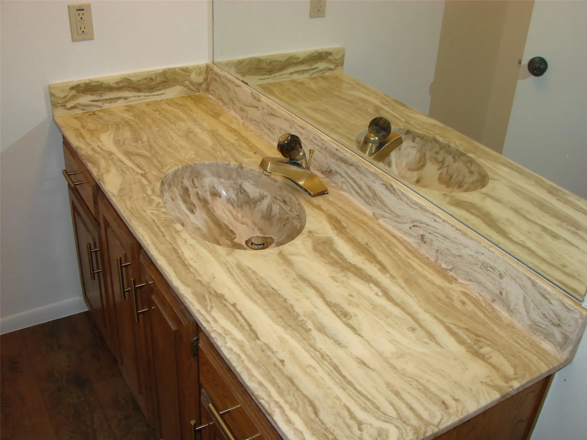Suite A vanity