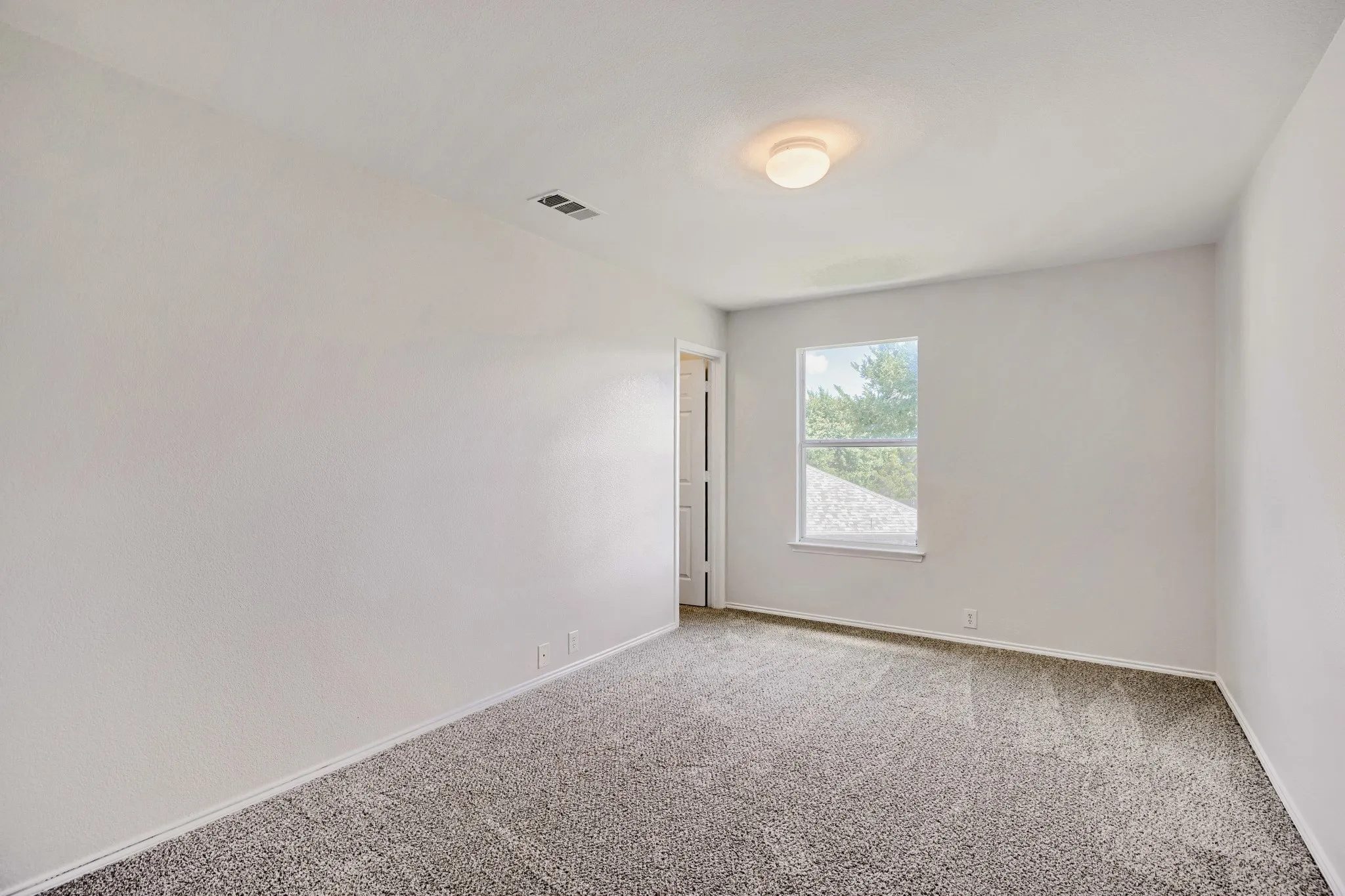 Single Family Residence For Sale in Collin County , 3103 Savoy Court, Wylie, Texas 75098, 4 Bedroom, 3 Bathroom, 2 Garage spaces, 2,384 Sqft, built in 2004, mls#21221724, Real Estate Agent in Wylie, Homes For Sale in Collin county, Homes For Sale in Wylie, Realtor in Wylie Texas, Real Estate Brokerage Independent Realty Texas, Luminita Cordes Realtor