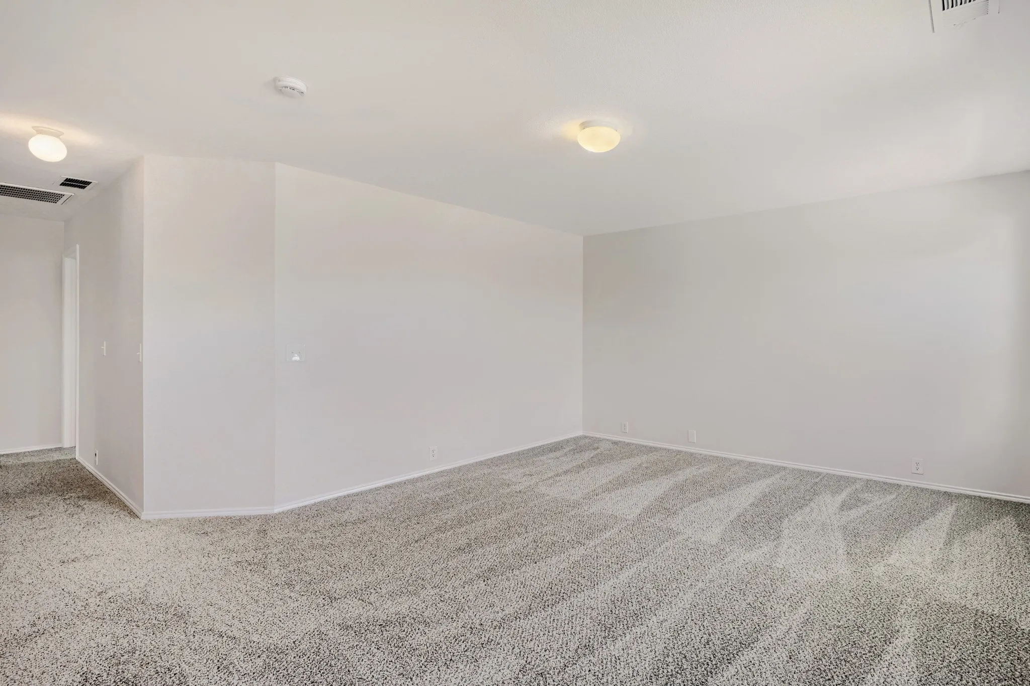 Single Family Residence For Sale in Collin County , 3103 Savoy Court, Wylie, Texas 75098, 4 Bedroom, 3 Bathroom, 2 Garage spaces, 2,384 Sqft, built in 2004, mls#21221724, Real Estate Agent in Wylie, Homes For Sale in Collin county, Homes For Sale in Wylie, Realtor in Wylie Texas, Real Estate Brokerage Independent Realty Texas, Luminita Cordes Realtor