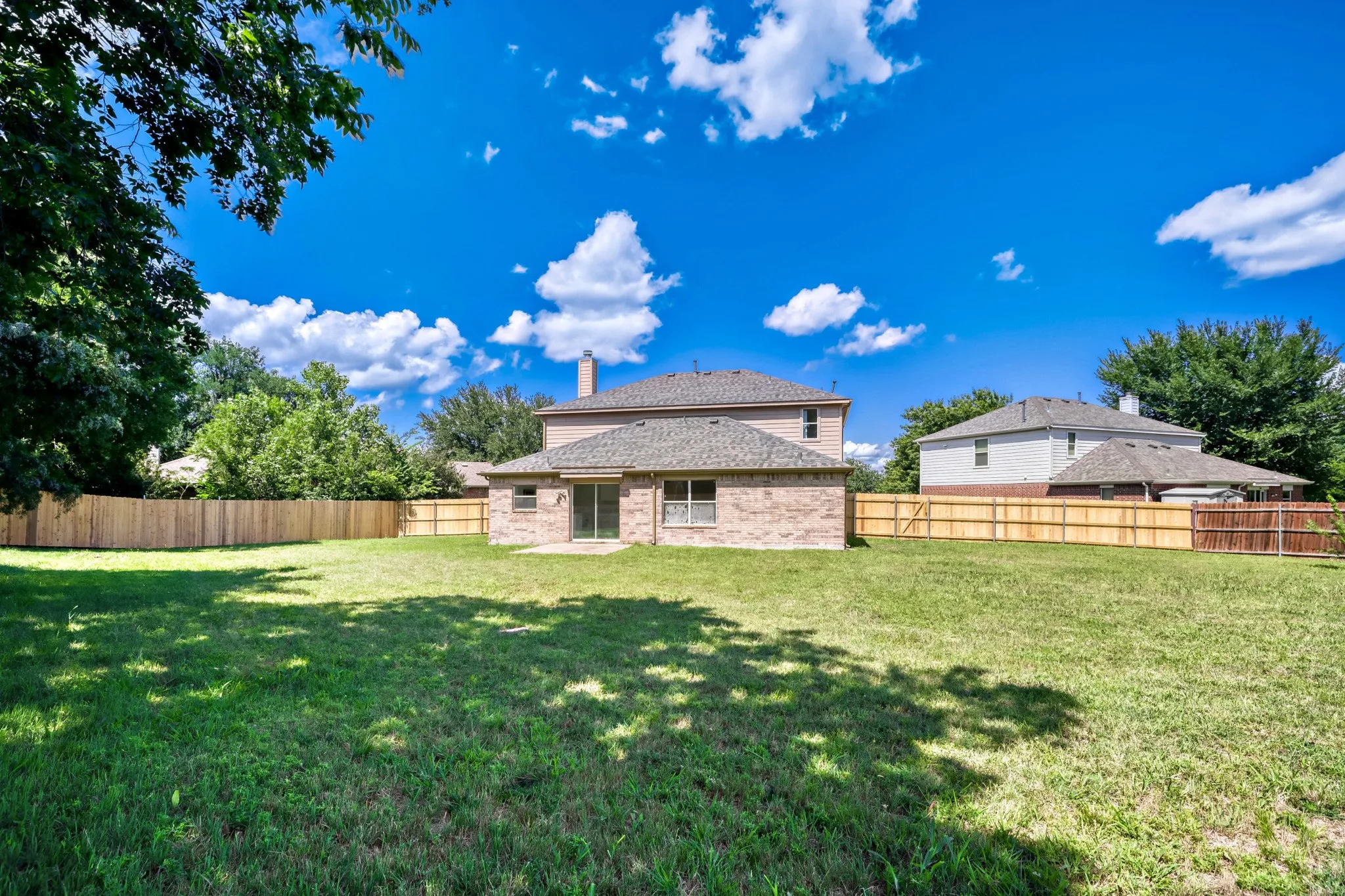 Single Family Residence For Sale in Collin County , 3103 Savoy Court, Wylie, Texas 75098, 4 Bedroom, 3 Bathroom, 2 Garage spaces, 2,384 Sqft, built in 2004, mls#21221724, Real Estate Agent in Wylie, Homes For Sale in Collin county, Homes For Sale in Wylie, Realtor in Wylie Texas, Real Estate Brokerage Independent Realty Texas, Luminita Cordes Realtor