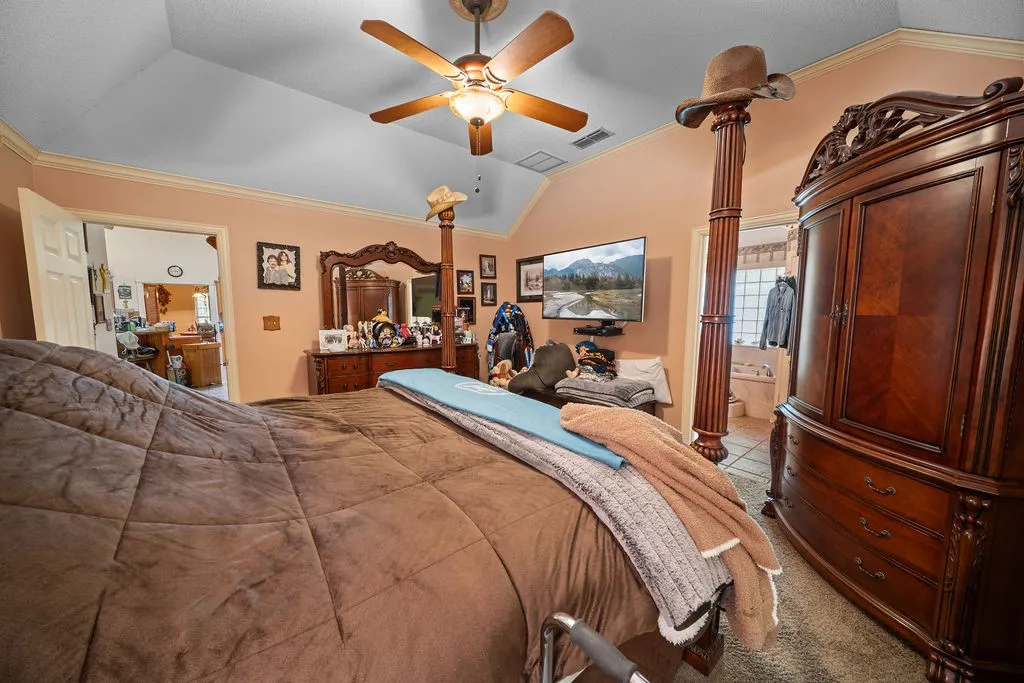 Single Family Residence For Sale in Cherokee County , 630 County Road 3608, Bullard, Texas 75757, 3 Bedroom, 2 Bathroom, 2 Garage spaces, 2,170 Sqft, built in 2002, mls#21296772, Real Estate Agent in Bullard, Homes For Sale in Cherokee county, Homes For Sale in Bullard, Realtor in Bullard Texas, Real Estate Brokerage Independent Realty Texas, Luminita Cordes Realtor