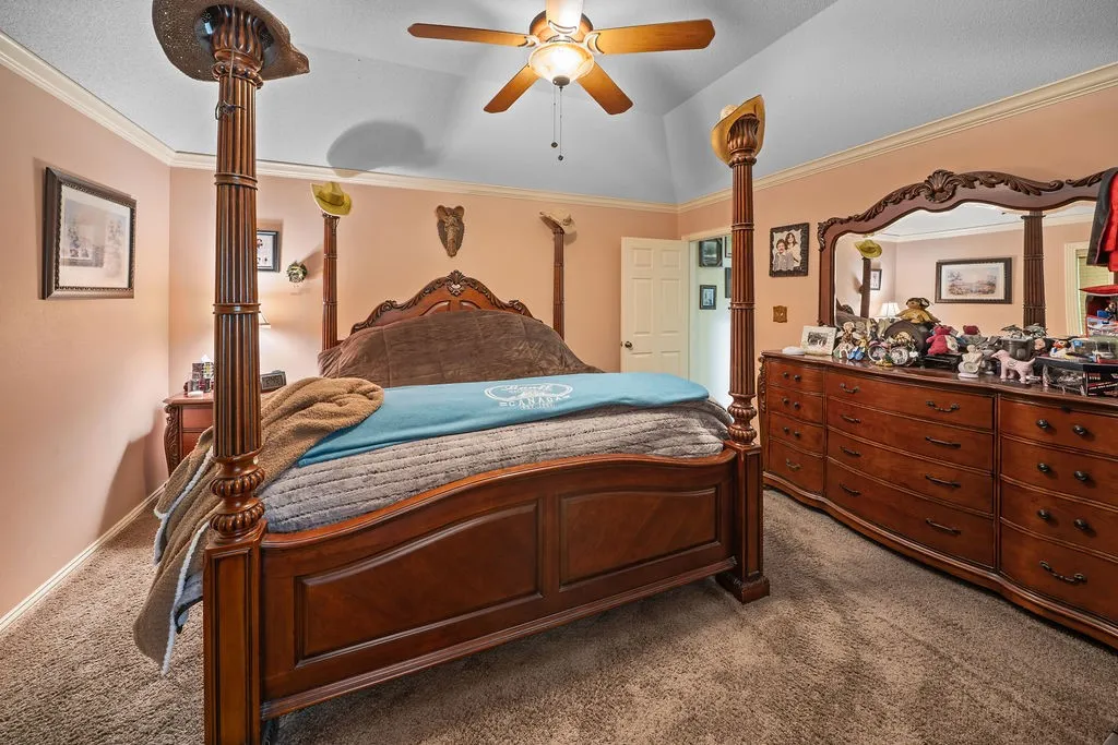 Single Family Residence For Sale in Cherokee County , 630 County Road 3608, Bullard, Texas 75757, 3 Bedroom, 2 Bathroom, 2 Garage spaces, 2,170 Sqft, built in 2002, mls#21296772, Real Estate Agent in Bullard, Homes For Sale in Cherokee county, Homes For Sale in Bullard, Realtor in Bullard Texas, Real Estate Brokerage Independent Realty Texas, Luminita Cordes Realtor