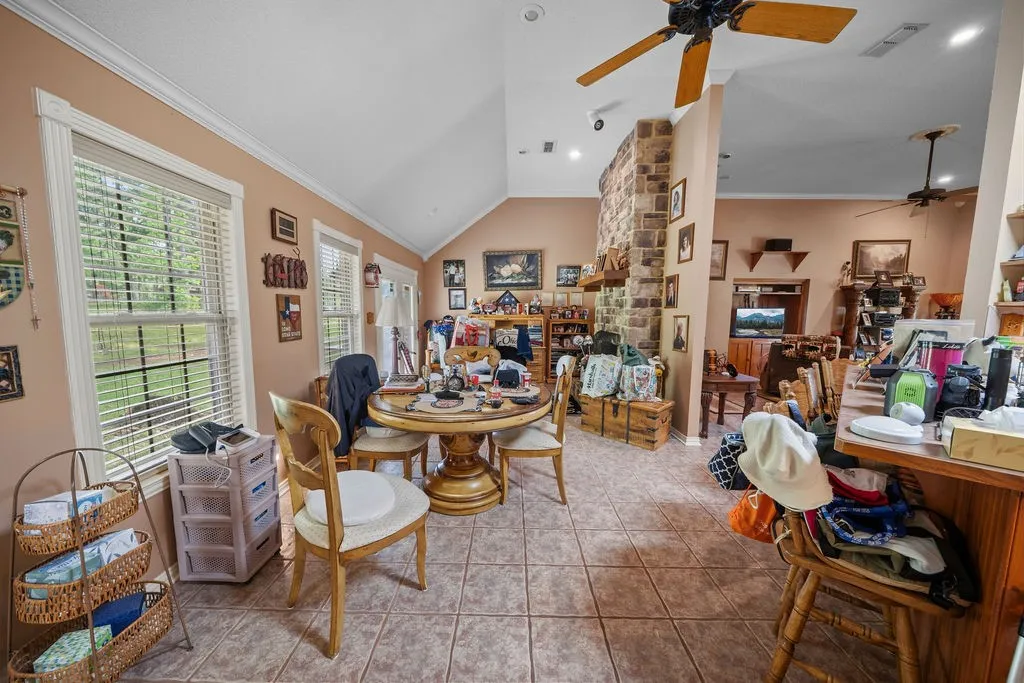 Single Family Residence For Sale in Cherokee County , 630 County Road 3608, Bullard, Texas 75757, 3 Bedroom, 2 Bathroom, 2 Garage spaces, 2,170 Sqft, built in 2002, mls#21296772, Real Estate Agent in Bullard, Homes For Sale in Cherokee county, Homes For Sale in Bullard, Realtor in Bullard Texas, Real Estate Brokerage Independent Realty Texas, Luminita Cordes Realtor