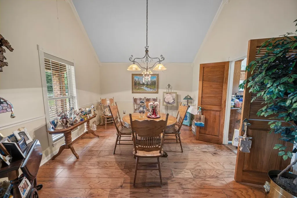 Single Family Residence For Sale in Cherokee County , 630 County Road 3608, Bullard, Texas 75757, 3 Bedroom, 2 Bathroom, 2 Garage spaces, 2,170 Sqft, built in 2002, mls#21296772, Real Estate Agent in Bullard, Homes For Sale in Cherokee county, Homes For Sale in Bullard, Realtor in Bullard Texas, Real Estate Brokerage Independent Realty Texas, Luminita Cordes Realtor