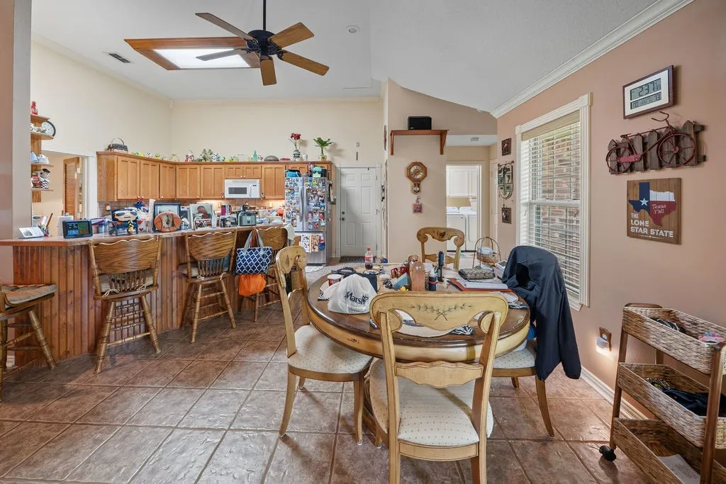 Single Family Residence For Sale in Cherokee County , 630 County Road 3608, Bullard, Texas 75757, 3 Bedroom, 2 Bathroom, 2 Garage spaces, 2,170 Sqft, built in 2002, mls#21296772, Real Estate Agent in Bullard, Homes For Sale in Cherokee county, Homes For Sale in Bullard, Realtor in Bullard Texas, Real Estate Brokerage Independent Realty Texas, Luminita Cordes Realtor