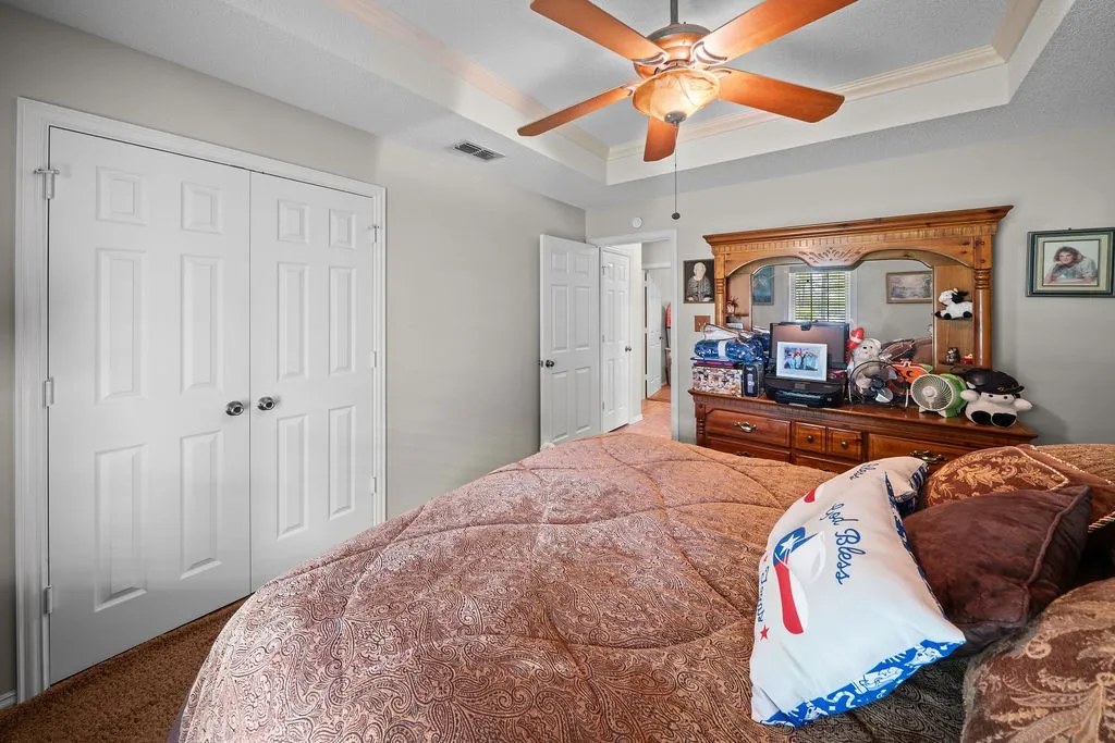 Single Family Residence For Sale in Cherokee County , 630 County Road 3608, Bullard, Texas 75757, 3 Bedroom, 2 Bathroom, 2 Garage spaces, 2,170 Sqft, built in 2002, mls#21296772, Real Estate Agent in Bullard, Homes For Sale in Cherokee county, Homes For Sale in Bullard, Realtor in Bullard Texas, Real Estate Brokerage Independent Realty Texas, Luminita Cordes Realtor