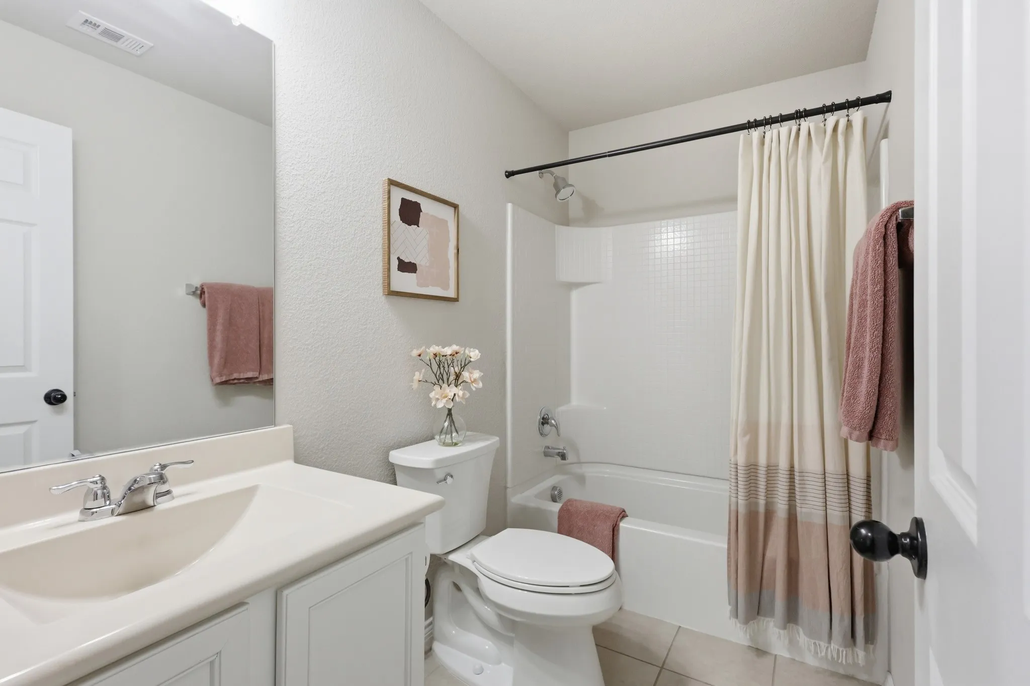 Single Family Residence For Sale in Tarrant County , 7700 Spritsail Lane, Fort Worth, Texas 76179, 4 Bedroom, 4 Bathroom, 2 Garage spaces, 2,658 Sqft, built in 2017, mls#21295711, Real Estate Agent in Fort Worth, Homes For Sale in Tarrant county, Homes For Sale in Fort Worth, Realtor in Fort Worth Texas, Real Estate Brokerage Independent Realty Texas, Luminita Cordes Realtor