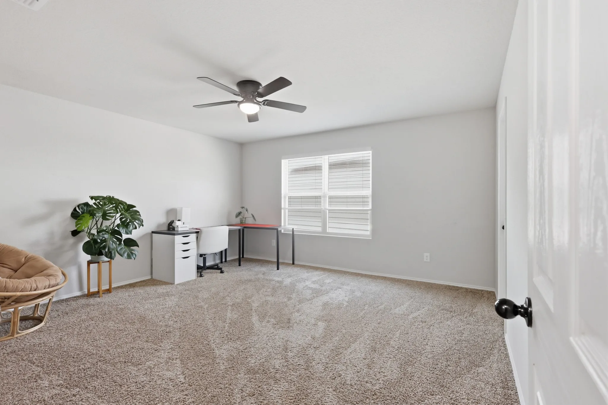 Single Family Residence For Sale in Tarrant County , 7700 Spritsail Lane, Fort Worth, Texas 76179, 4 Bedroom, 4 Bathroom, 2 Garage spaces, 2,658 Sqft, built in 2017, mls#21295711, Real Estate Agent in Fort Worth, Homes For Sale in Tarrant county, Homes For Sale in Fort Worth, Realtor in Fort Worth Texas, Real Estate Brokerage Independent Realty Texas, Luminita Cordes Realtor