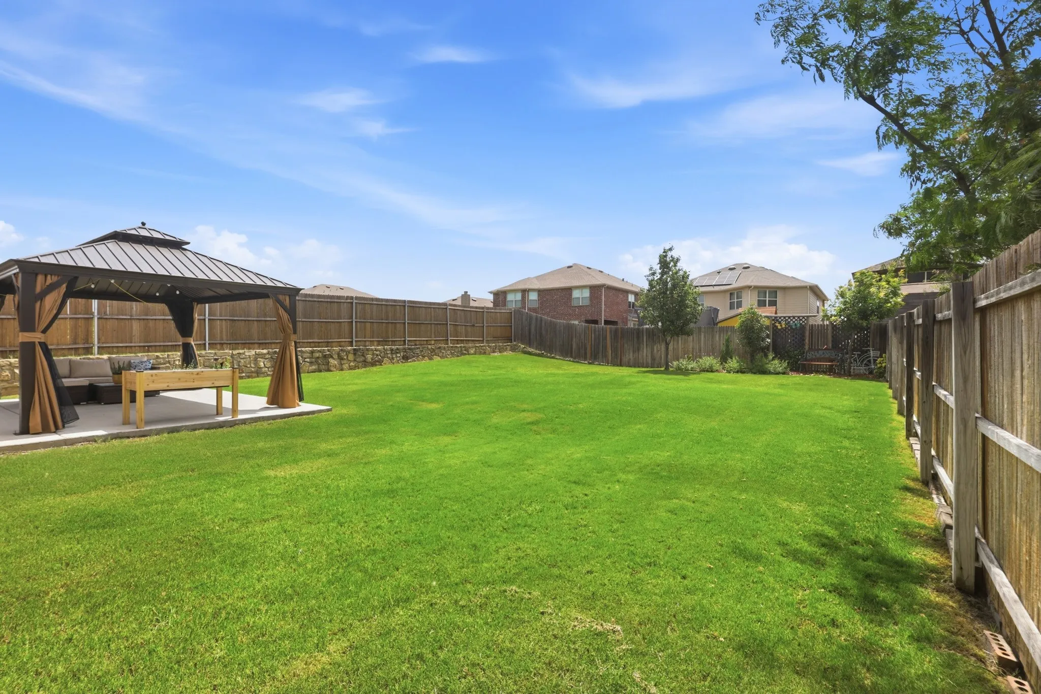 Single Family Residence For Sale in Tarrant County , 7700 Spritsail Lane, Fort Worth, Texas 76179, 4 Bedroom, 4 Bathroom, 2 Garage spaces, 2,658 Sqft, built in 2017, mls#21295711, Real Estate Agent in Fort Worth, Homes For Sale in Tarrant county, Homes For Sale in Fort Worth, Realtor in Fort Worth Texas, Real Estate Brokerage Independent Realty Texas, Luminita Cordes Realtor
