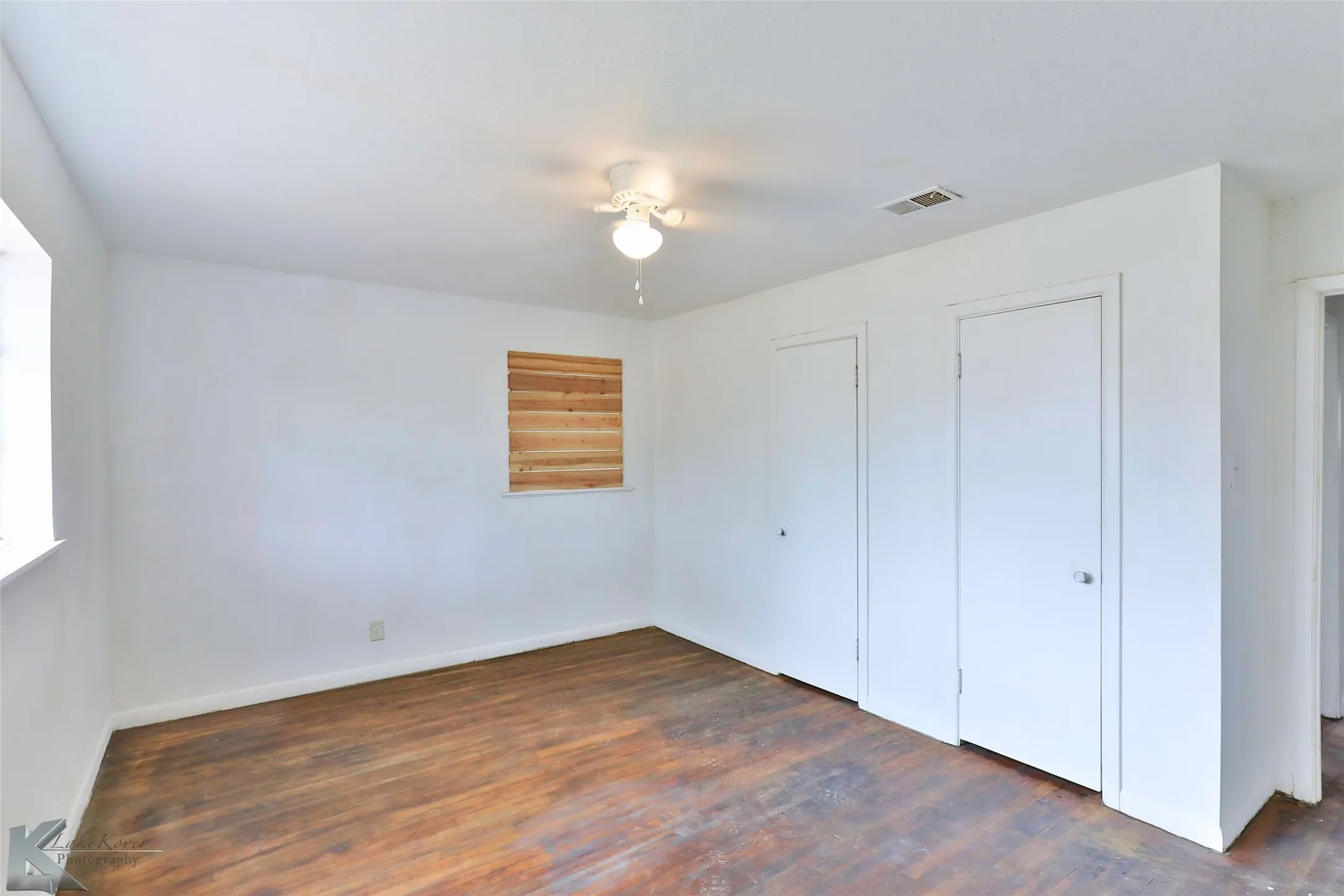 Single Family Residence For Rent in Taylor County , 1634 Briarwood Street, Abilene, Texas 79603, 3 Bedroom, 1 Bathroom, Garage spaces, 1,209 Sqft, built in 1955, mls#21296823, Real Estate Agent in Abilene, Homes For Rent in Taylor county, Homes For Rent in Abilene, Realtor in Abilene Texas, Real Estate Brokerage Independent Realty Texas, Luminita Cordes Realtor