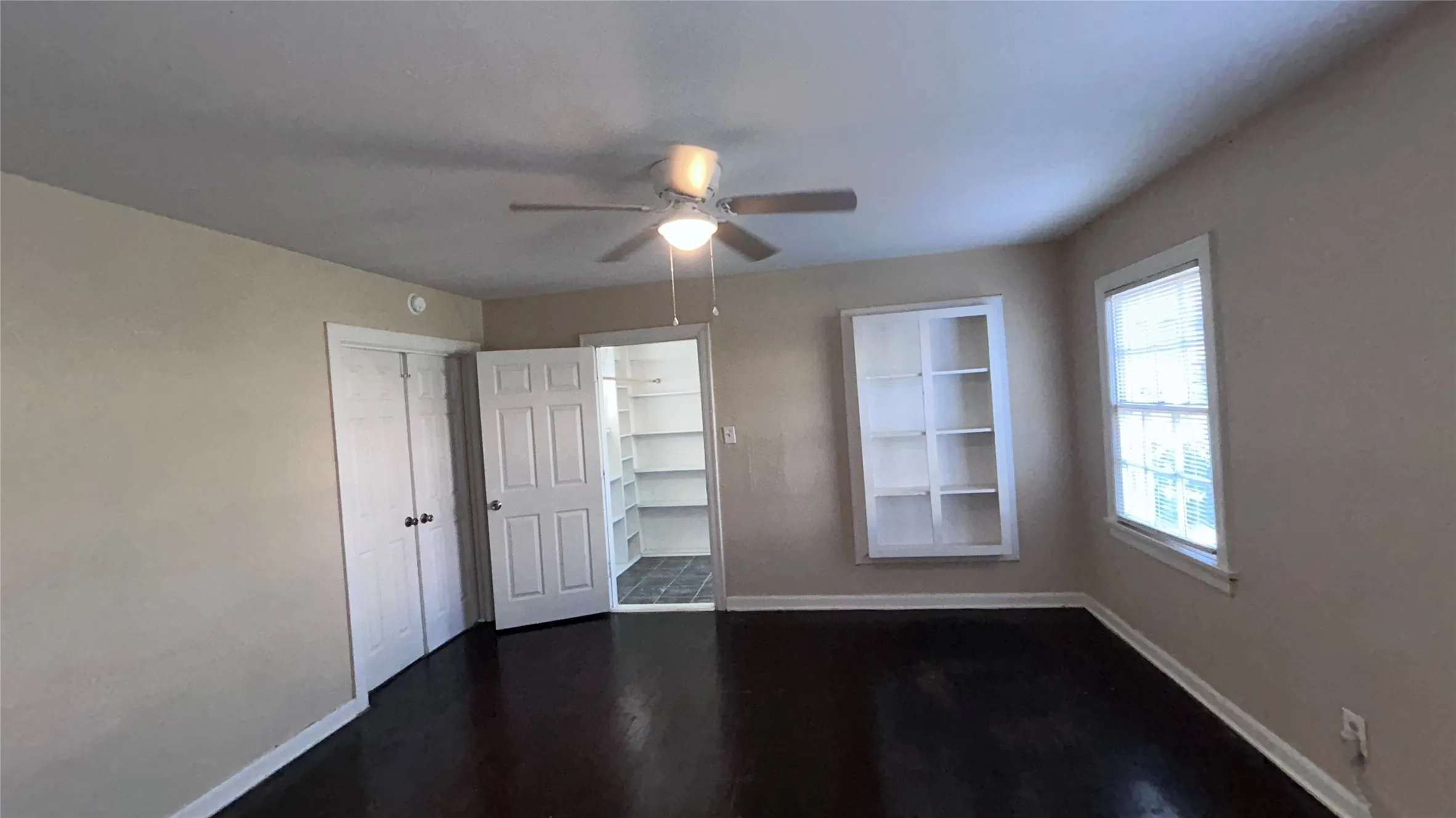 Single Family Residence For Rent in Tarrant County , 3600 Kell Street, Fort Worth, Texas 76109, 4 Bedroom, 3 Bathroom, 1 Garage spaces, 2,340 Sqft, built in 1946, mls#21292370, Real Estate Agent in Fort Worth, Homes For Rent in Tarrant county, Homes For Rent in Fort Worth, Realtor in Fort Worth Texas, Real Estate Brokerage Independent Realty Texas, Luminita Cordes Realtor