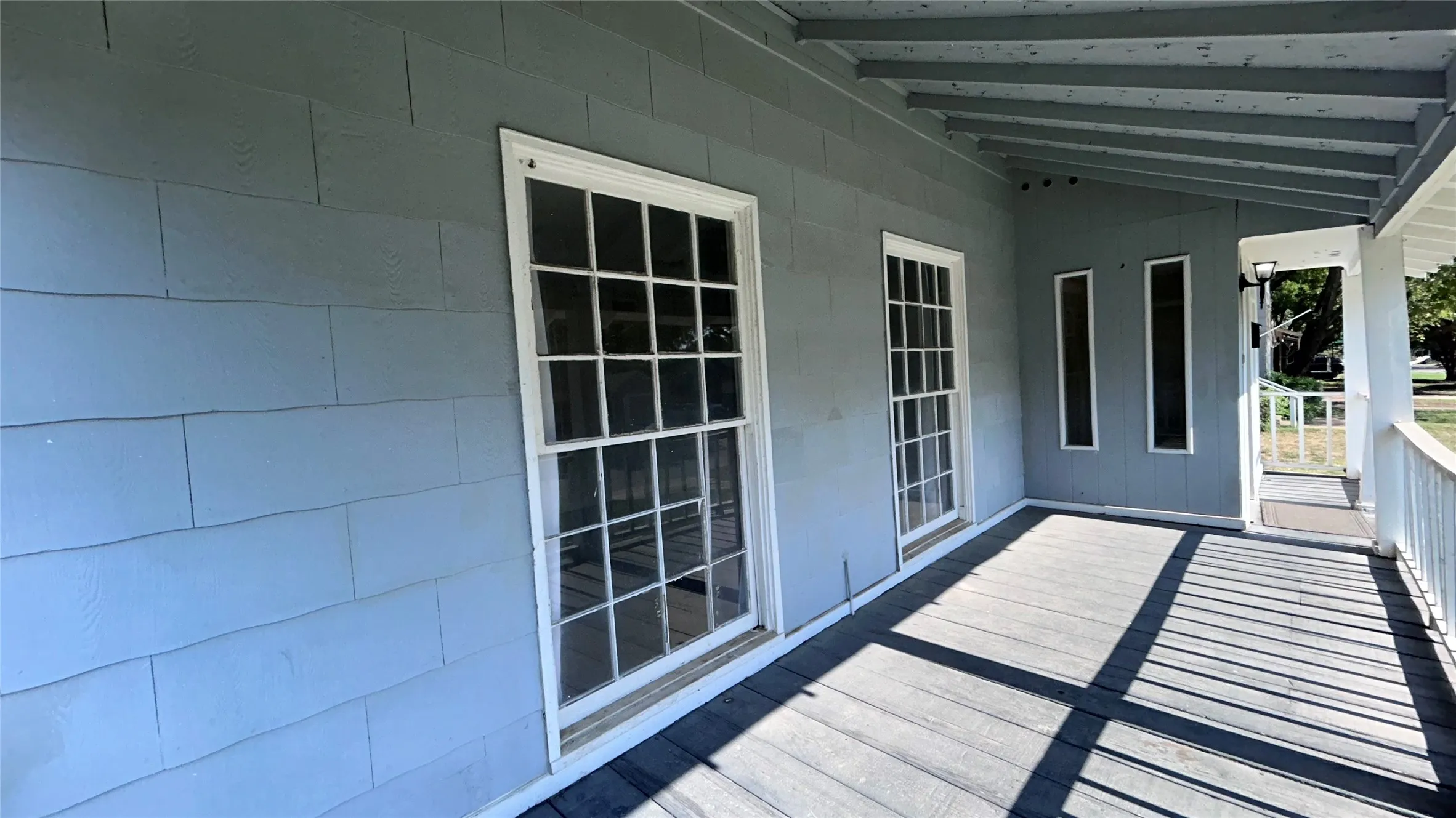 Single Family Residence For Rent in Tarrant County , 3600 Kell Street, Fort Worth, Texas 76109, 4 Bedroom, 3 Bathroom, 1 Garage spaces, 2,340 Sqft, built in 1946, mls#21292370, Real Estate Agent in Fort Worth, Homes For Rent in Tarrant county, Homes For Rent in Fort Worth, Realtor in Fort Worth Texas, Real Estate Brokerage Independent Realty Texas, Luminita Cordes Realtor