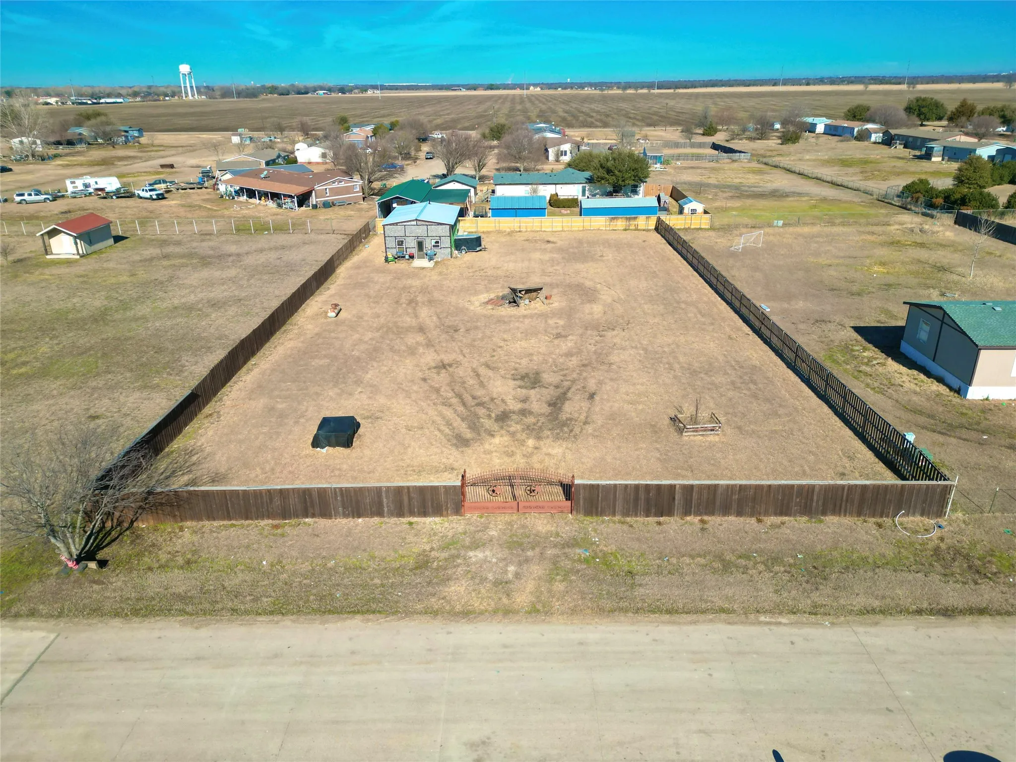 Unimproved Land For Sale in Ellis County , 301 Choice Drive, Palmer, Texas 75152, 0, 0, Garage spaces, 0 Sqft, built in 2022, mls#21296766, Real Estate Agent in Palmer, Homes For Sale in Ellis county, Homes For Sale in Palmer, Realtor in Palmer Texas, Real Estate Brokerage Independent Realty Texas, Luminita Cordes Realtor